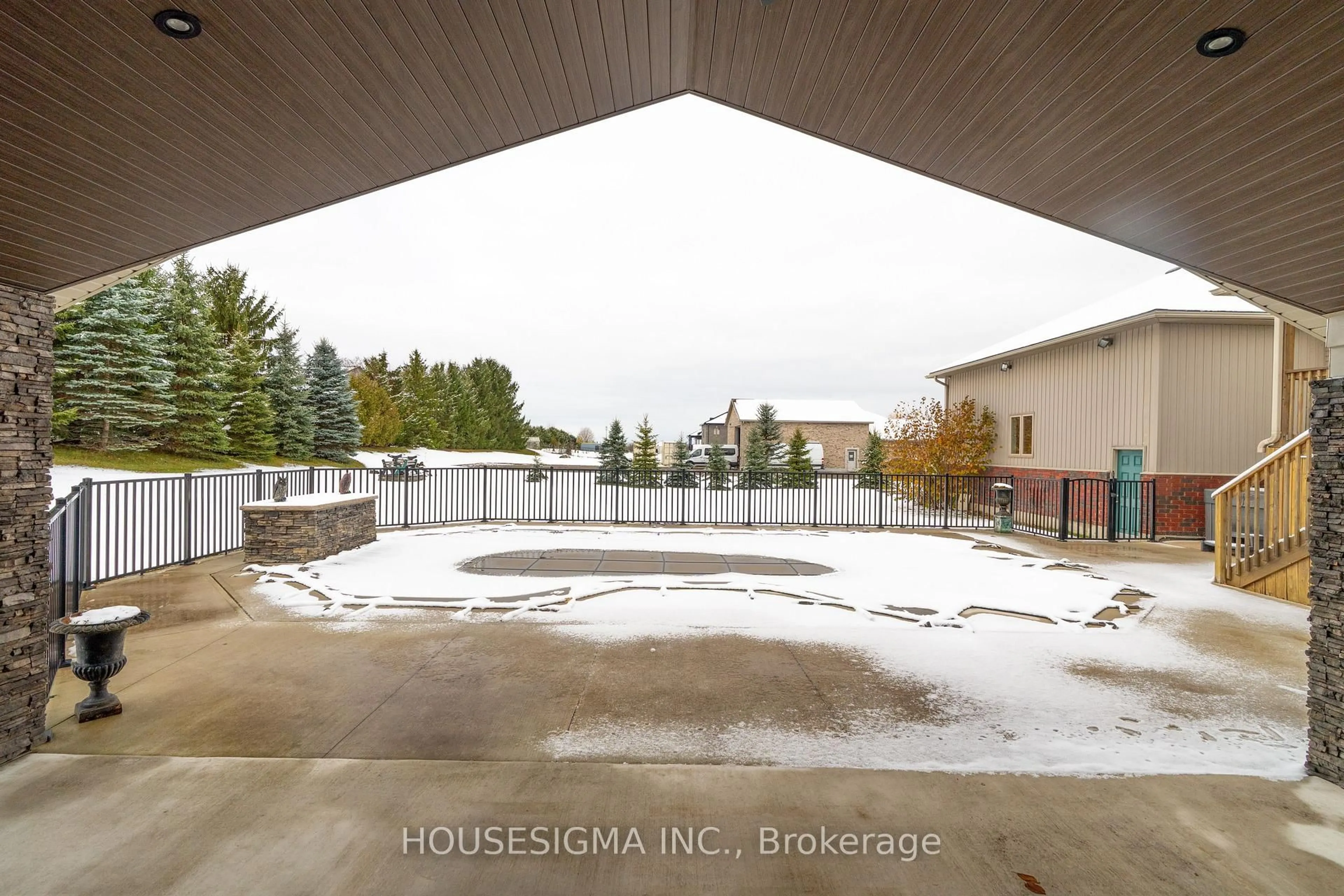 Unknown for 12 Starlight Lane, Thames Centre Ontario N0L 1G5