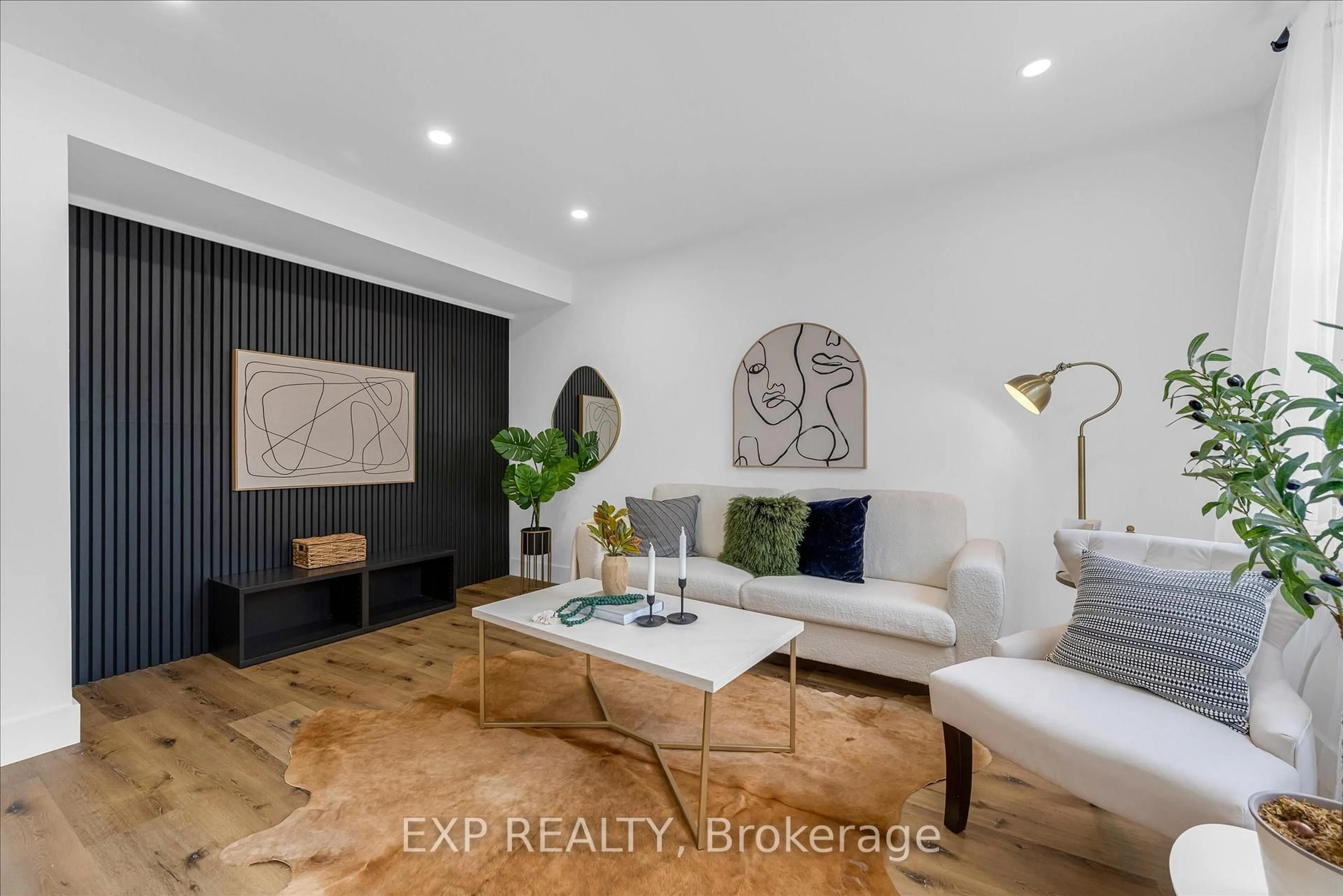 Living room with furniture, unknown for 1255 Upper Gage Ave #10, Hamilton Ontario L8W 3C7