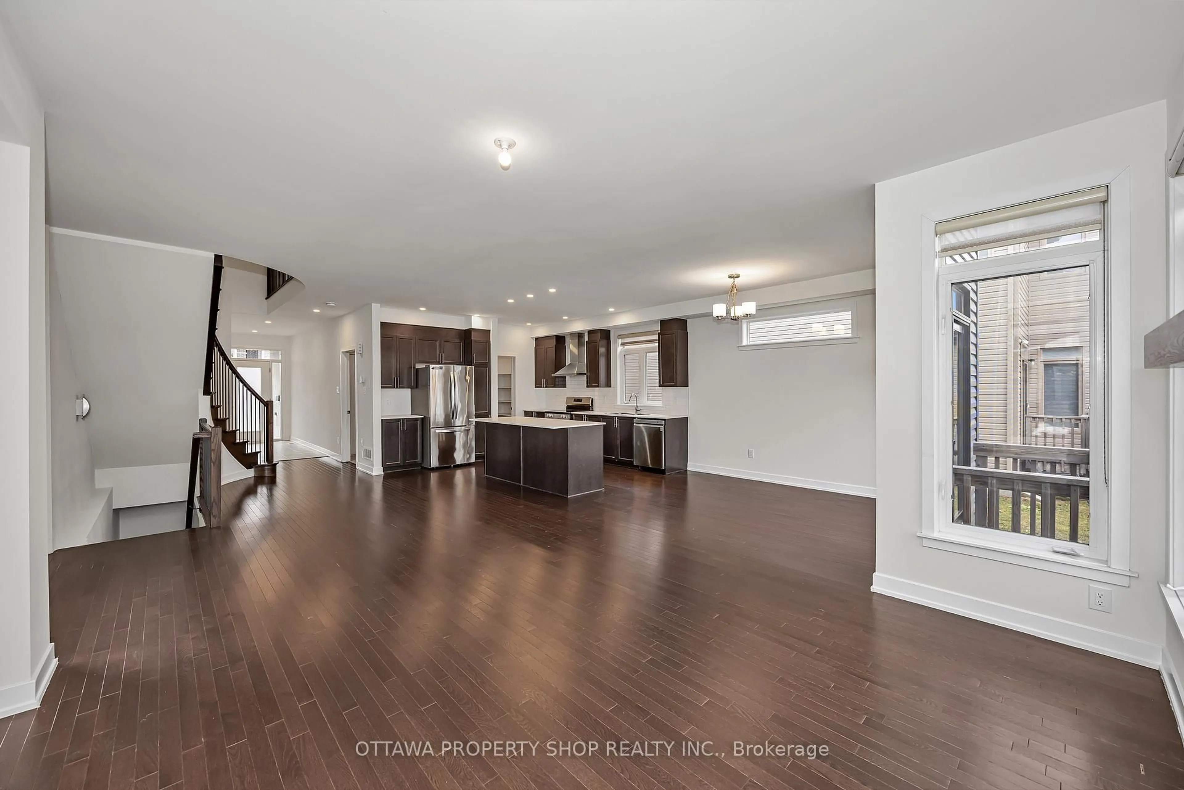 Open concept kitchen, unknown for 725 Odyssey Way, Leitrim Ontario K1T 4R5