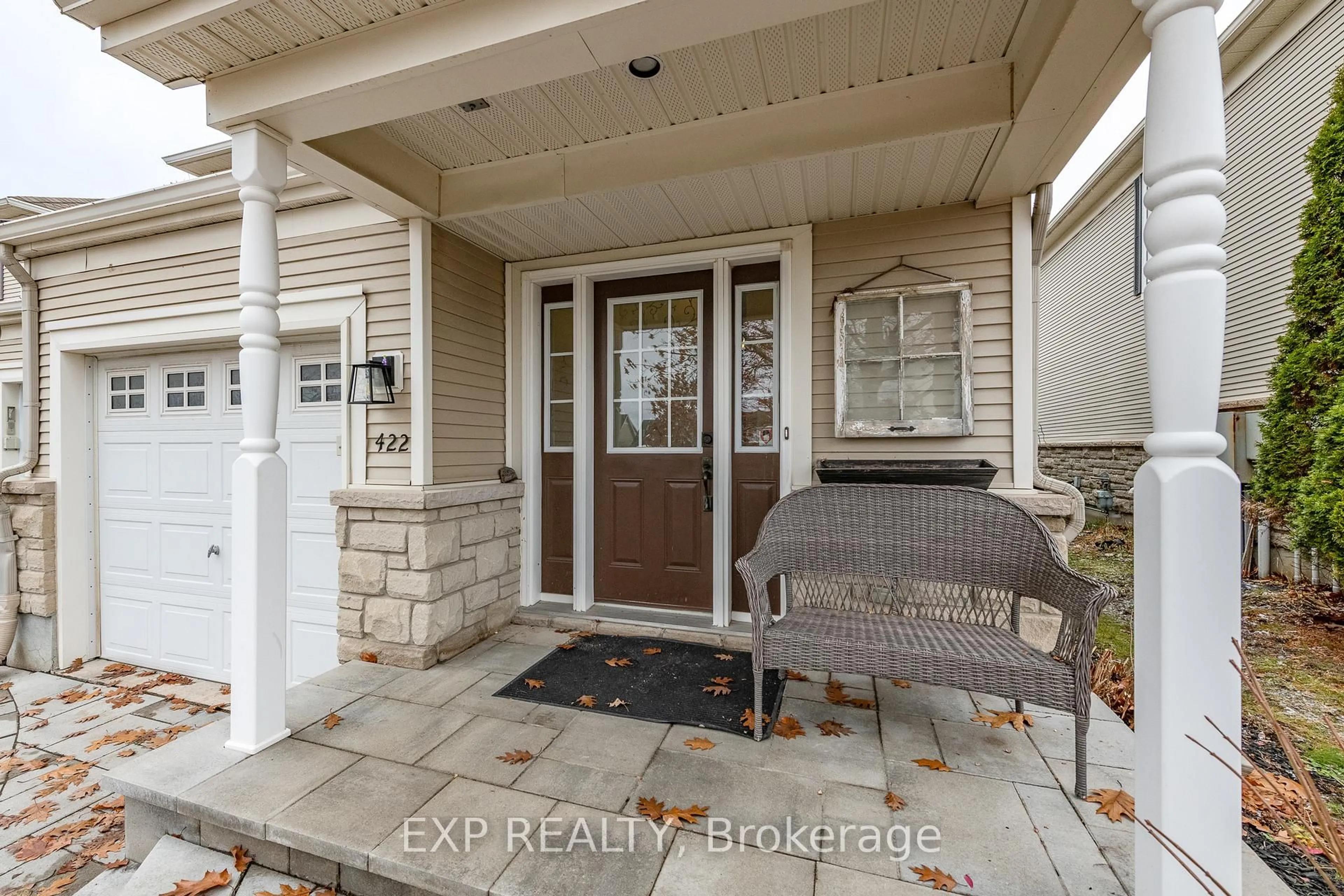 Indoor entryway for 422 Evenwood Private, Ottawa Ontario K2J 0E5