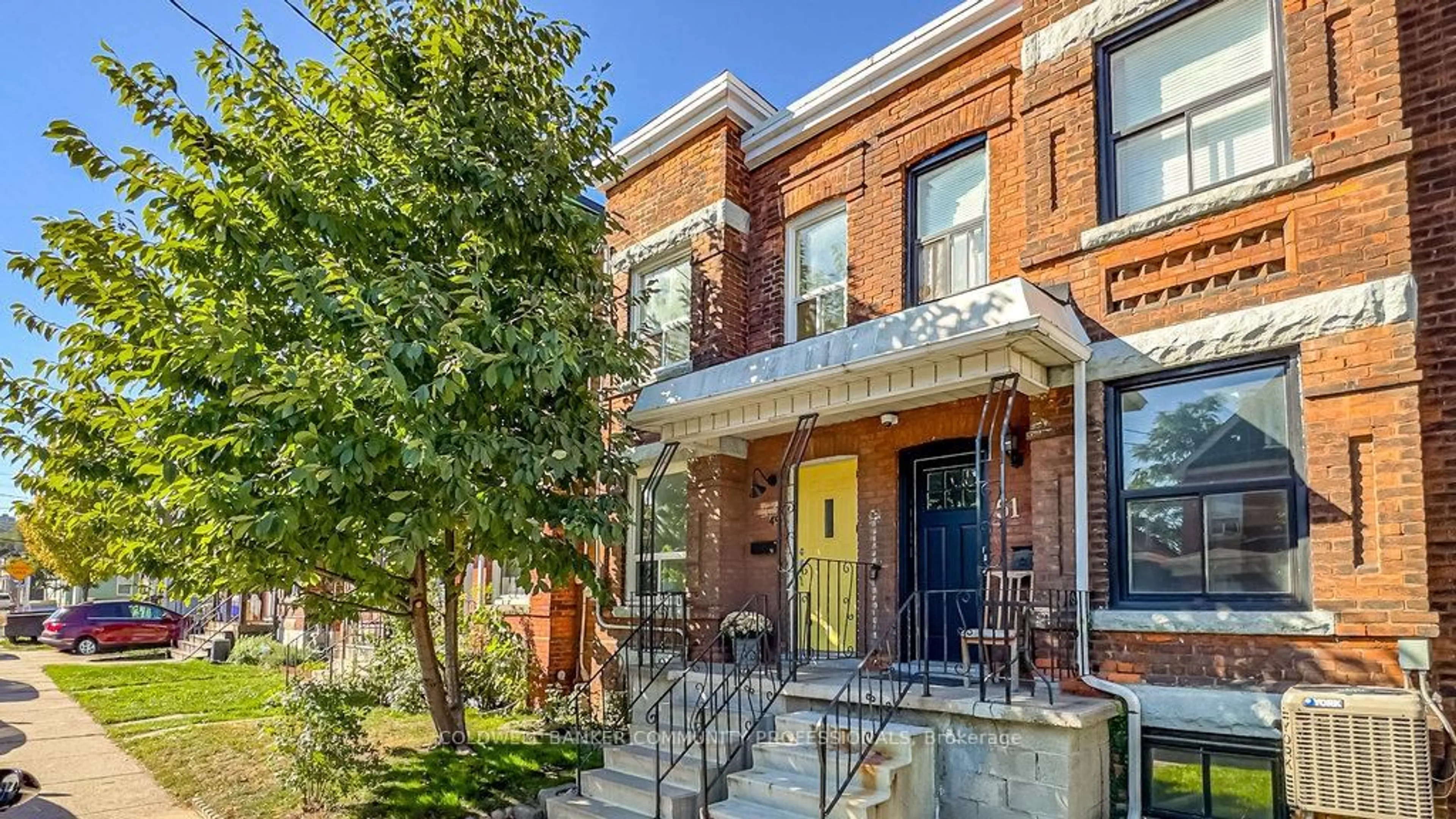 Home with brick exterior material, street for 49 Madison Ave, Hamilton Ontario L8L 5Y5