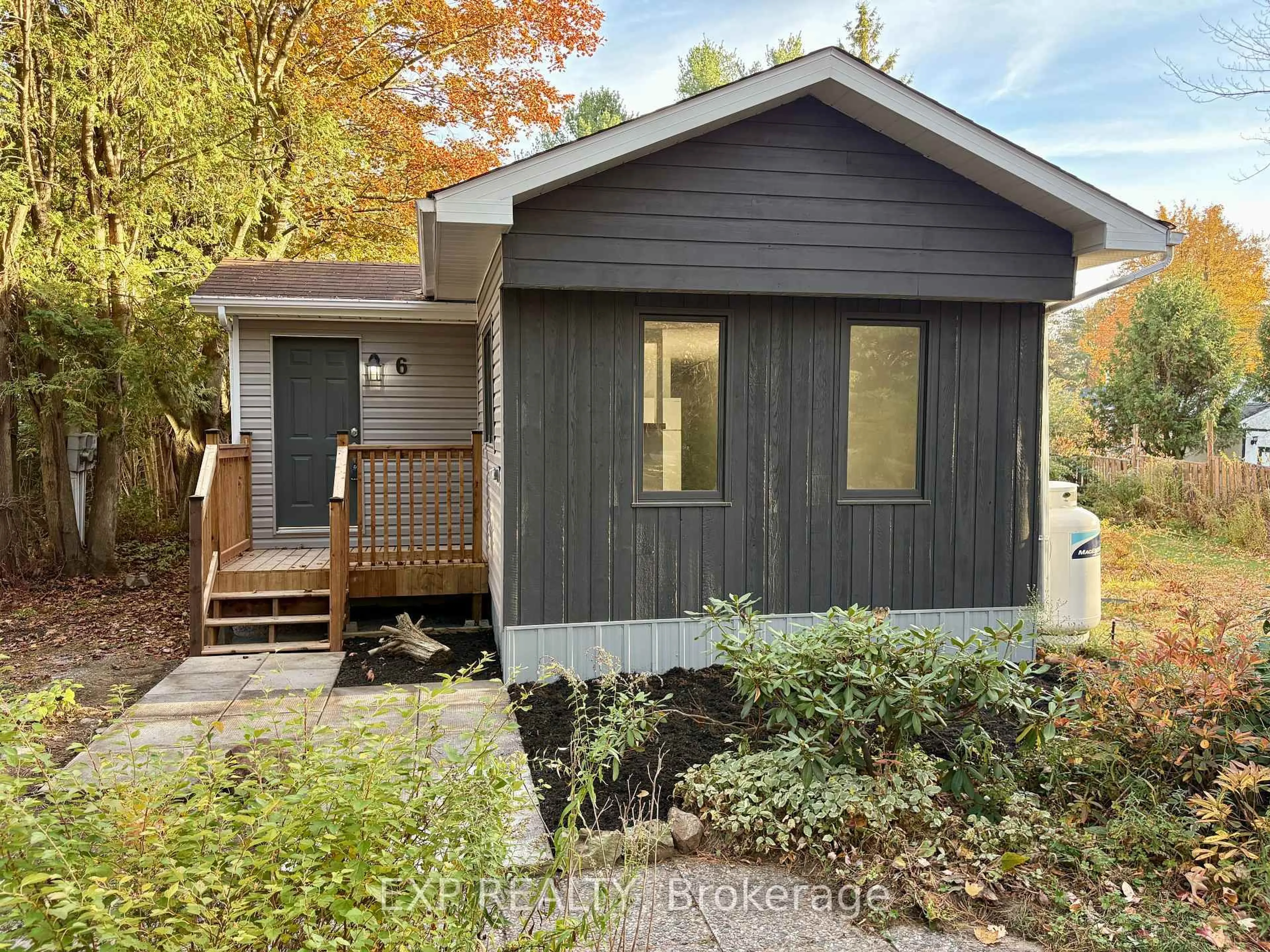 Home with vinyl exterior material, street for 1210 ST FELIX Rd #6, Clarence-Rockland Ontario K0A 2A0