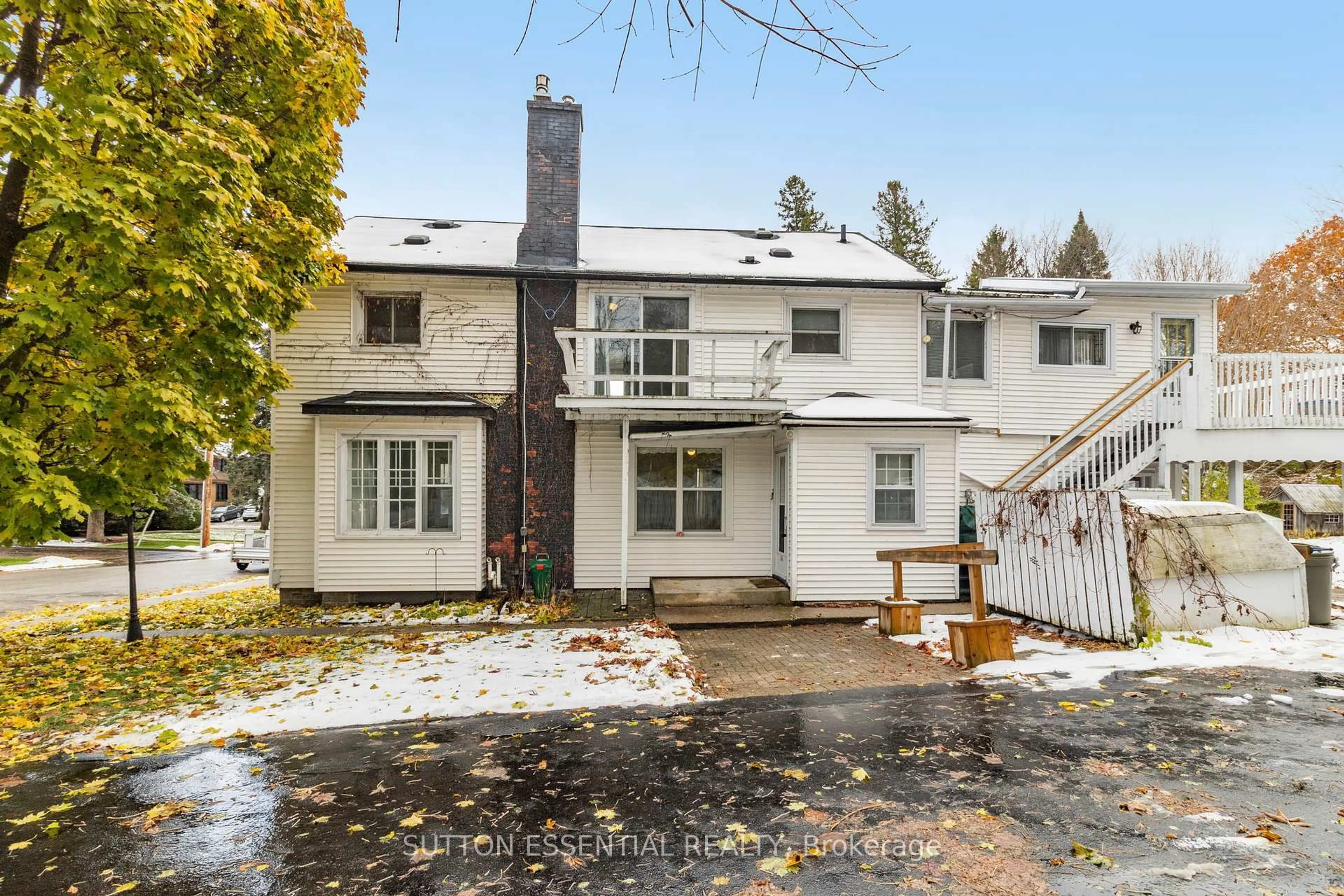 Unknown for 36 Ann St, Brockville Ontario K6V 5L2