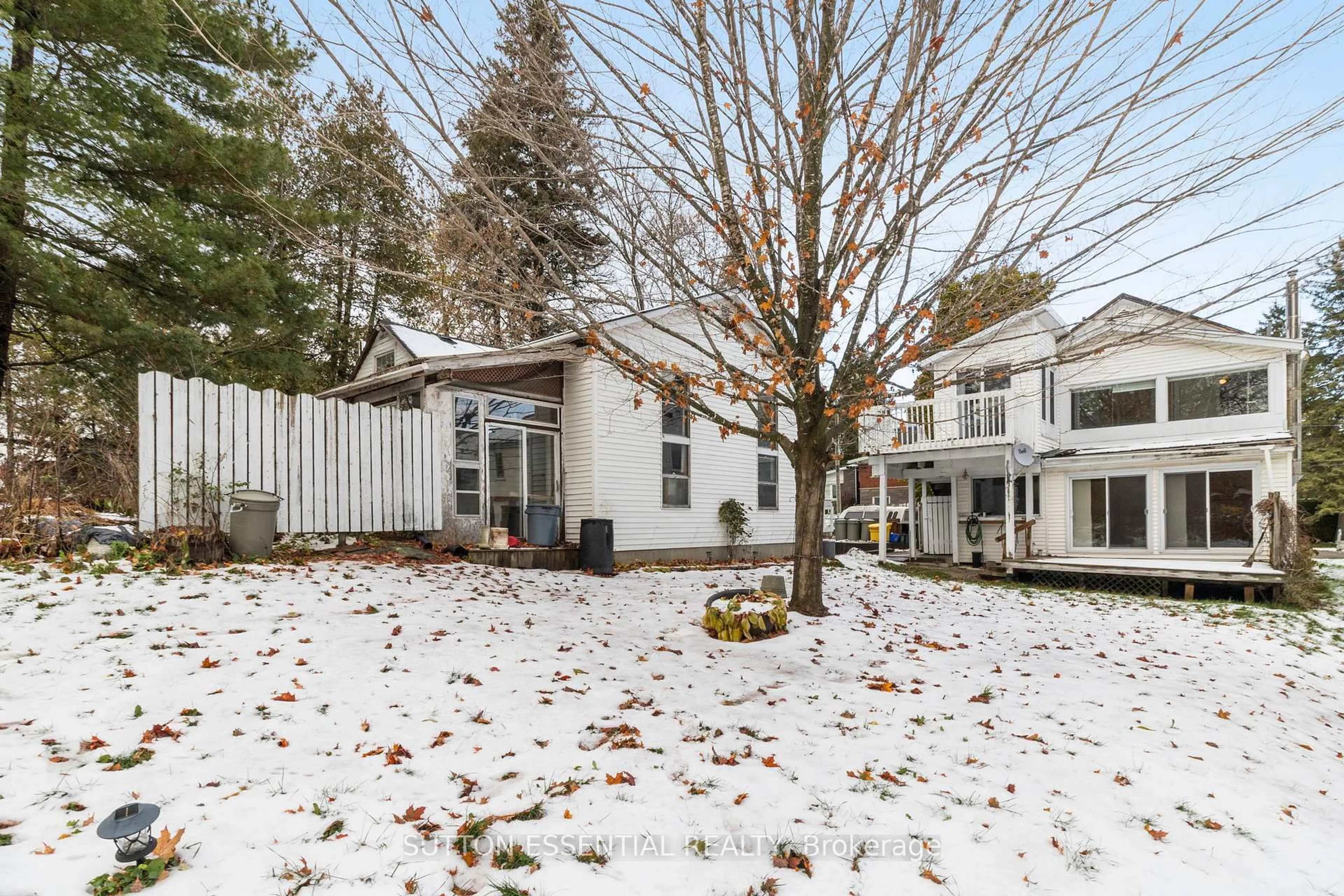 Unknown for 36 Ann St, Brockville Ontario K6V 5L2