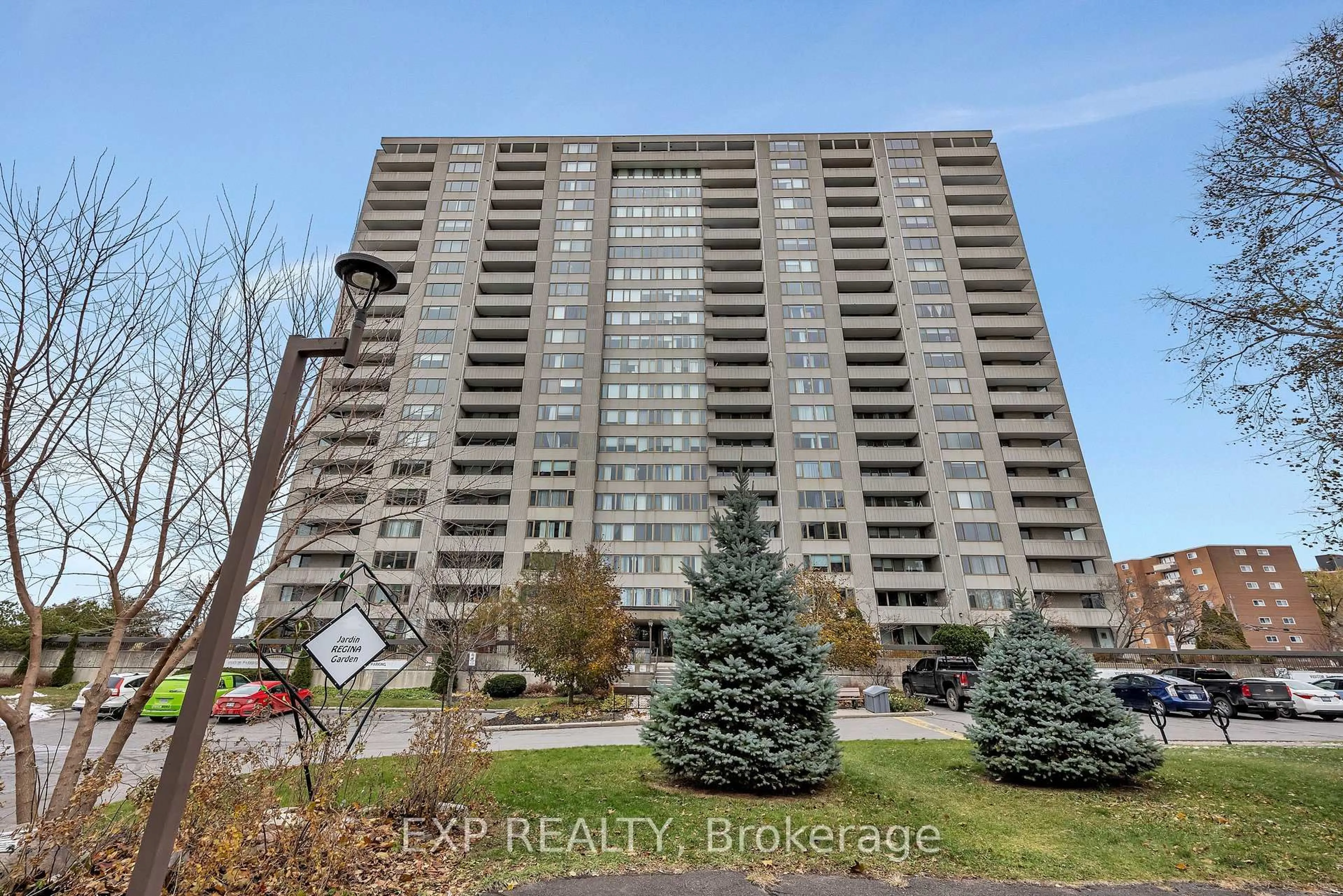 Unknown for 2625 Regina St #303, Ottawa Ontario K2B 5W8
