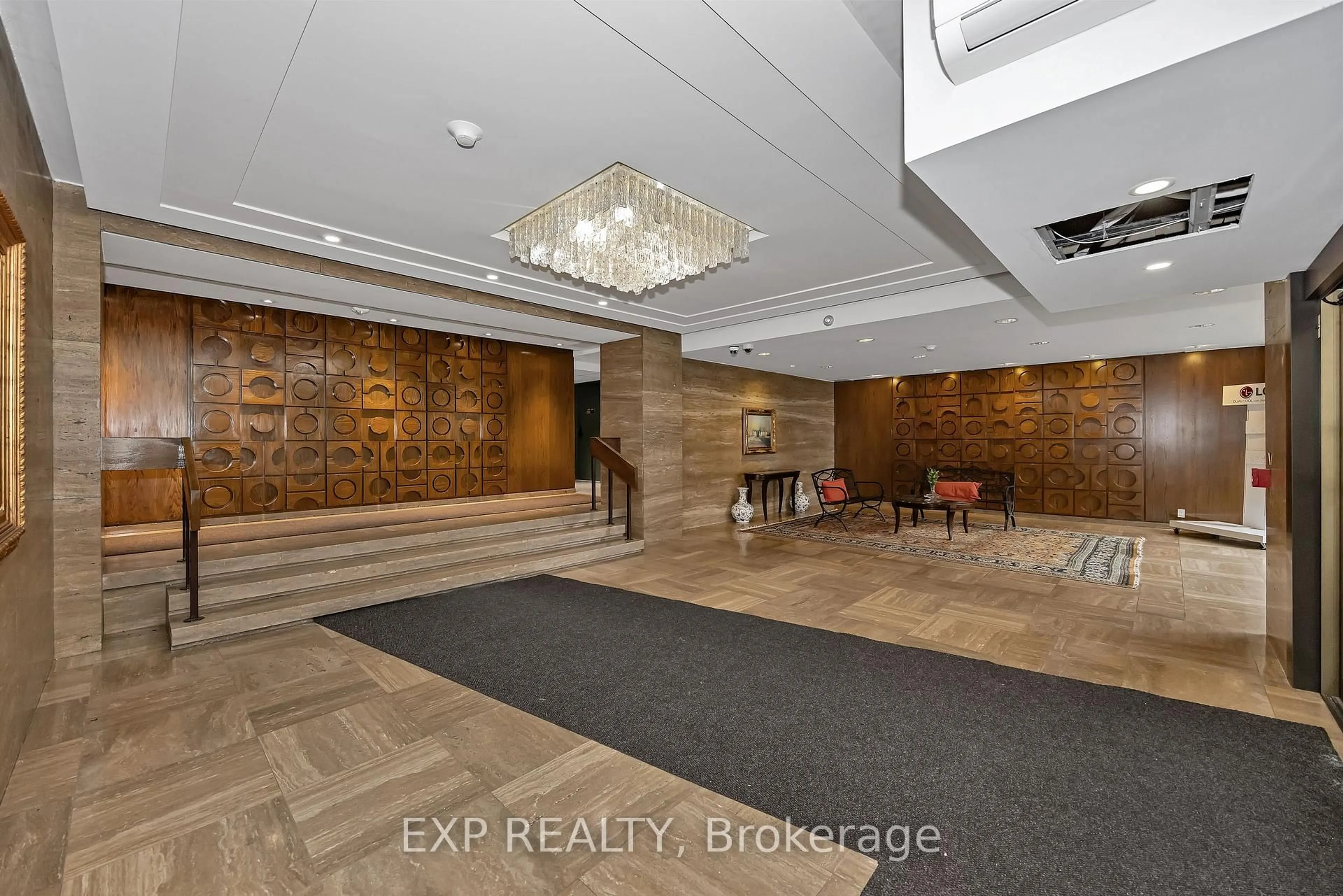Lobby for 2625 Regina St #303, Ottawa Ontario K2B 5W8