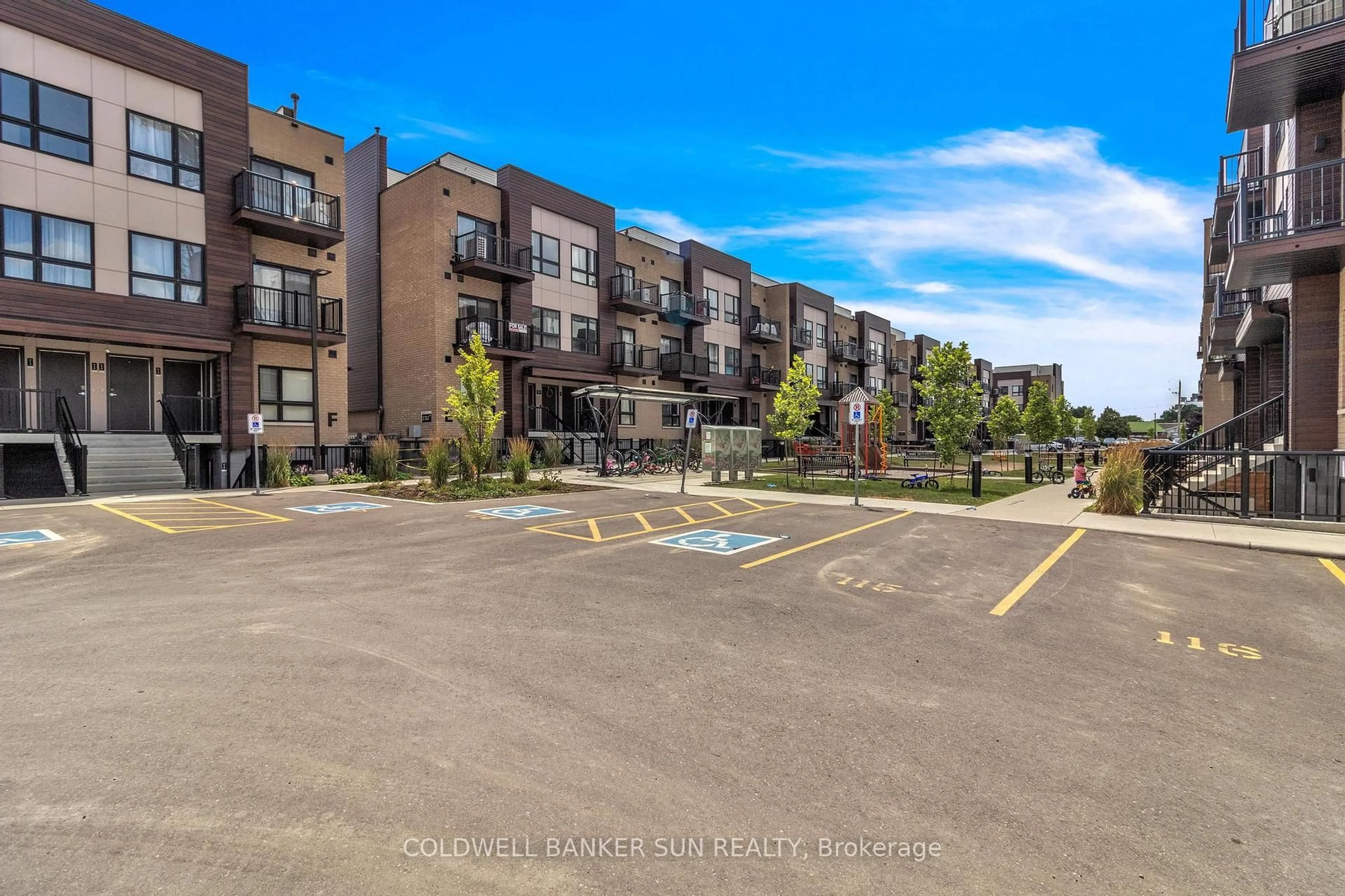 A pic from outside/outdoor area/front of a property/back of a property/a pic from drone, unknown for 20 Palace St #E12, Kitchener Ontario N2E 3R9