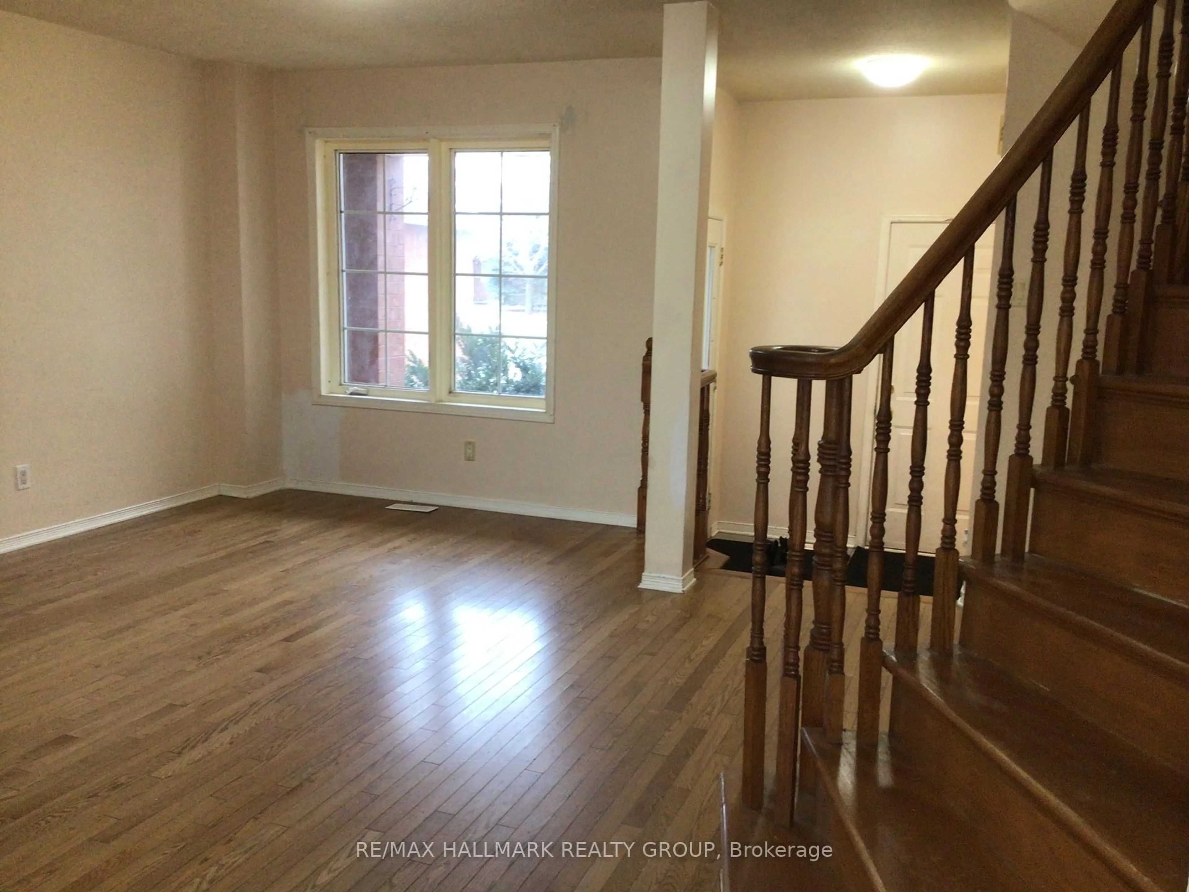 A pic of a room for 1586 Duplante Ave, Ottawa Ontario K4A 4A1