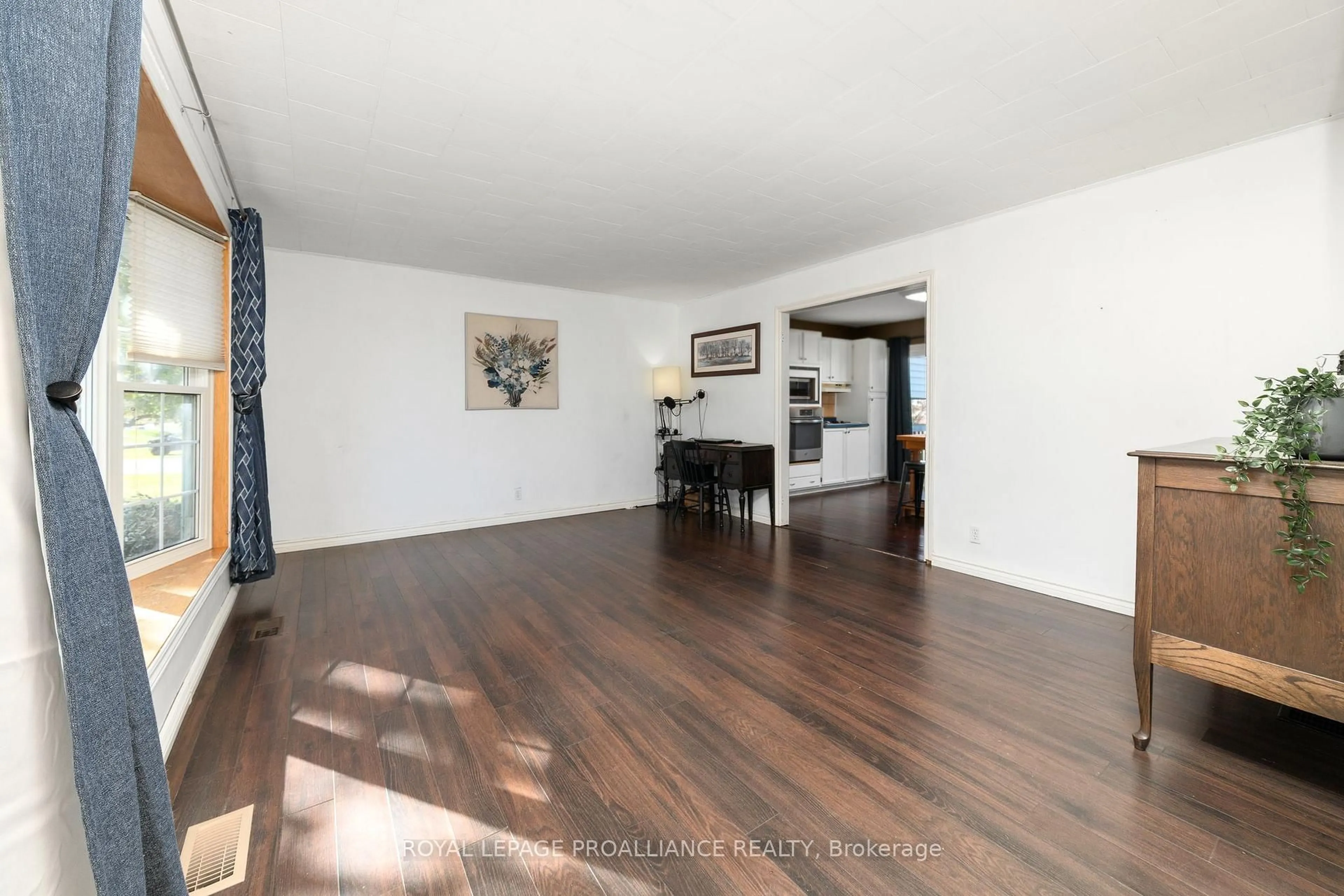 Unknown for 1067 AIRPORT Pkwy, Belleville Ontario K8N 4Z6