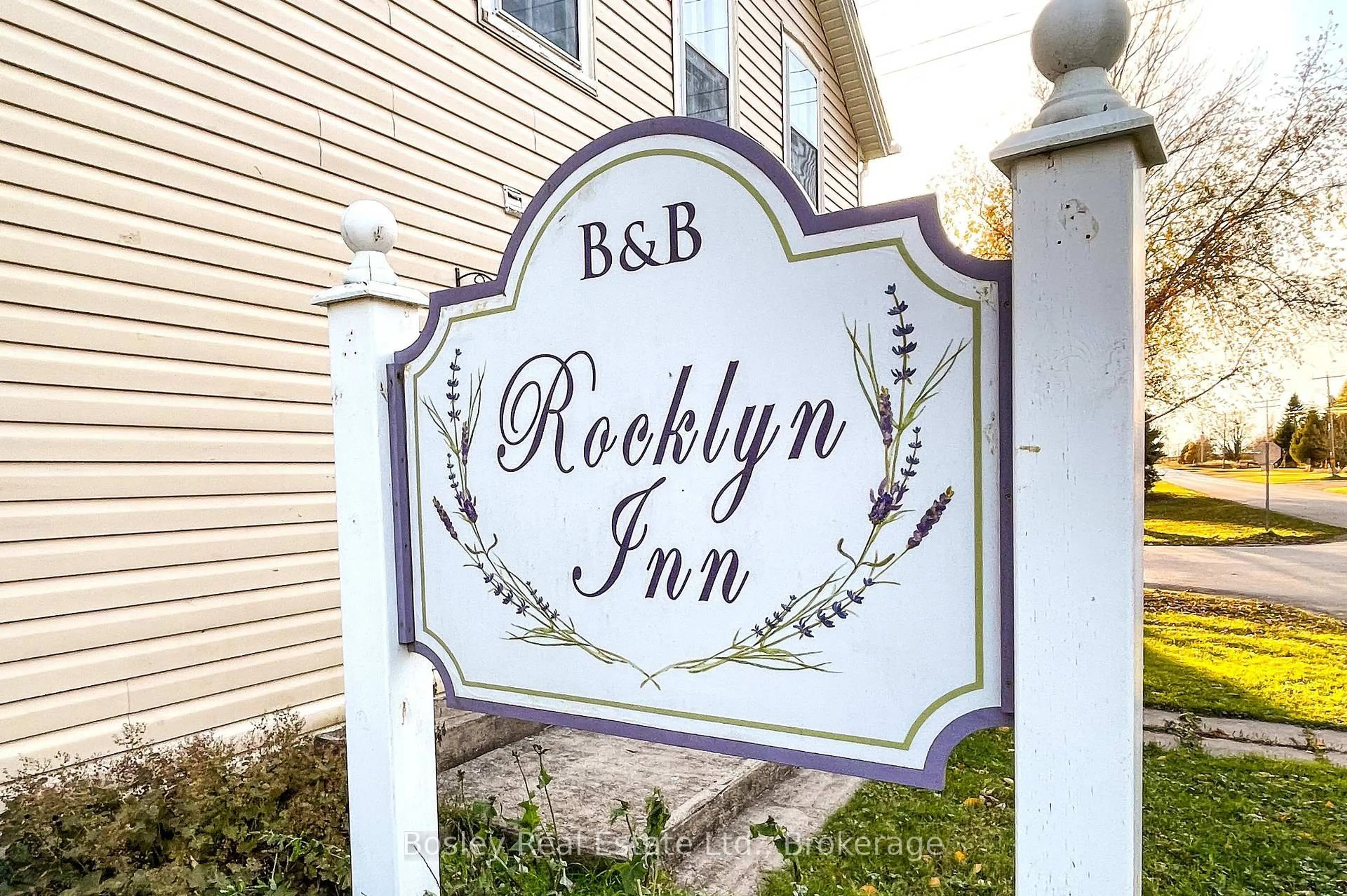 Indoor entryway for 726004 22B Sdrd, Grey Highlands Ontario N4L 1W6