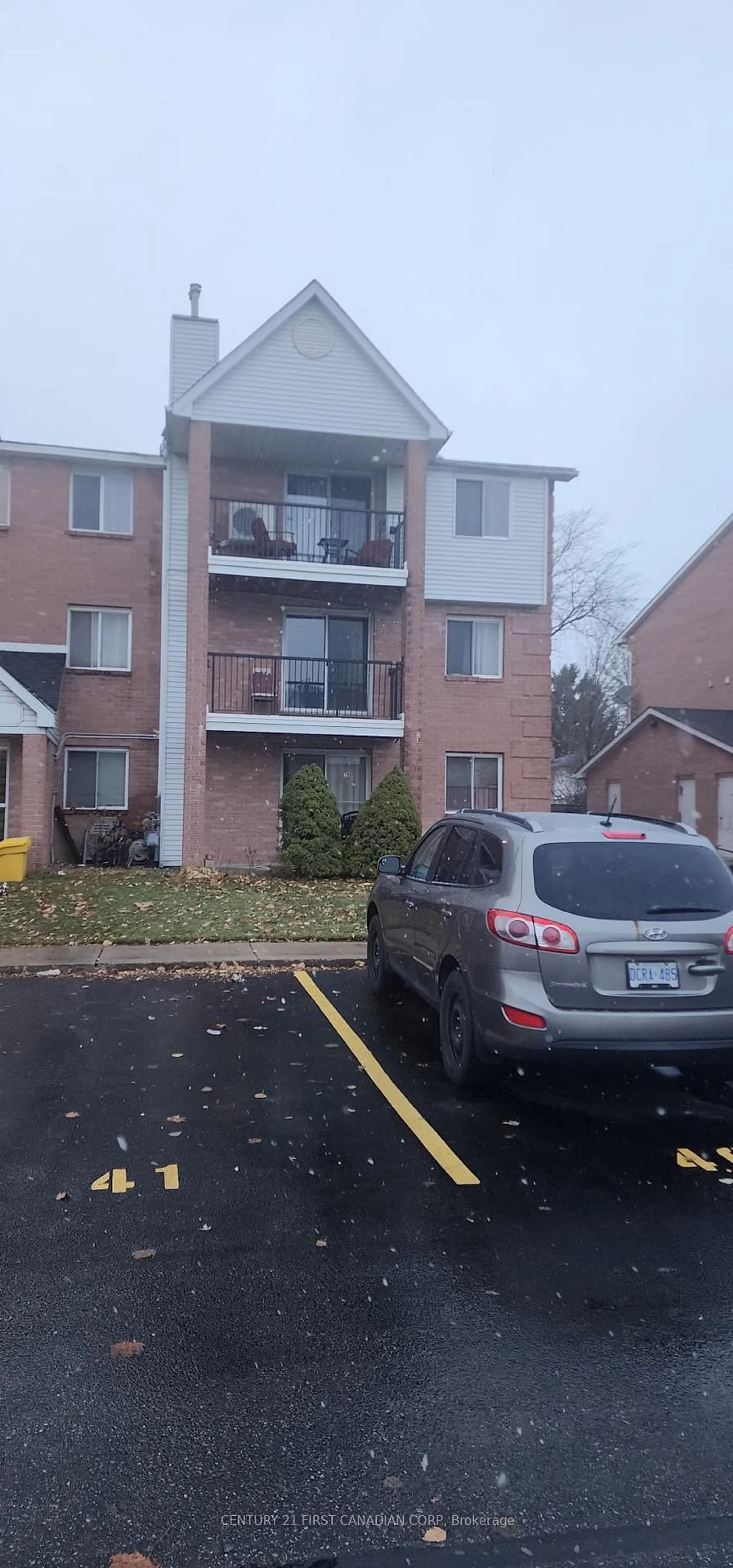 Parking for 1096 Jalna Blvd #46, London South Ontario N6E 3B8