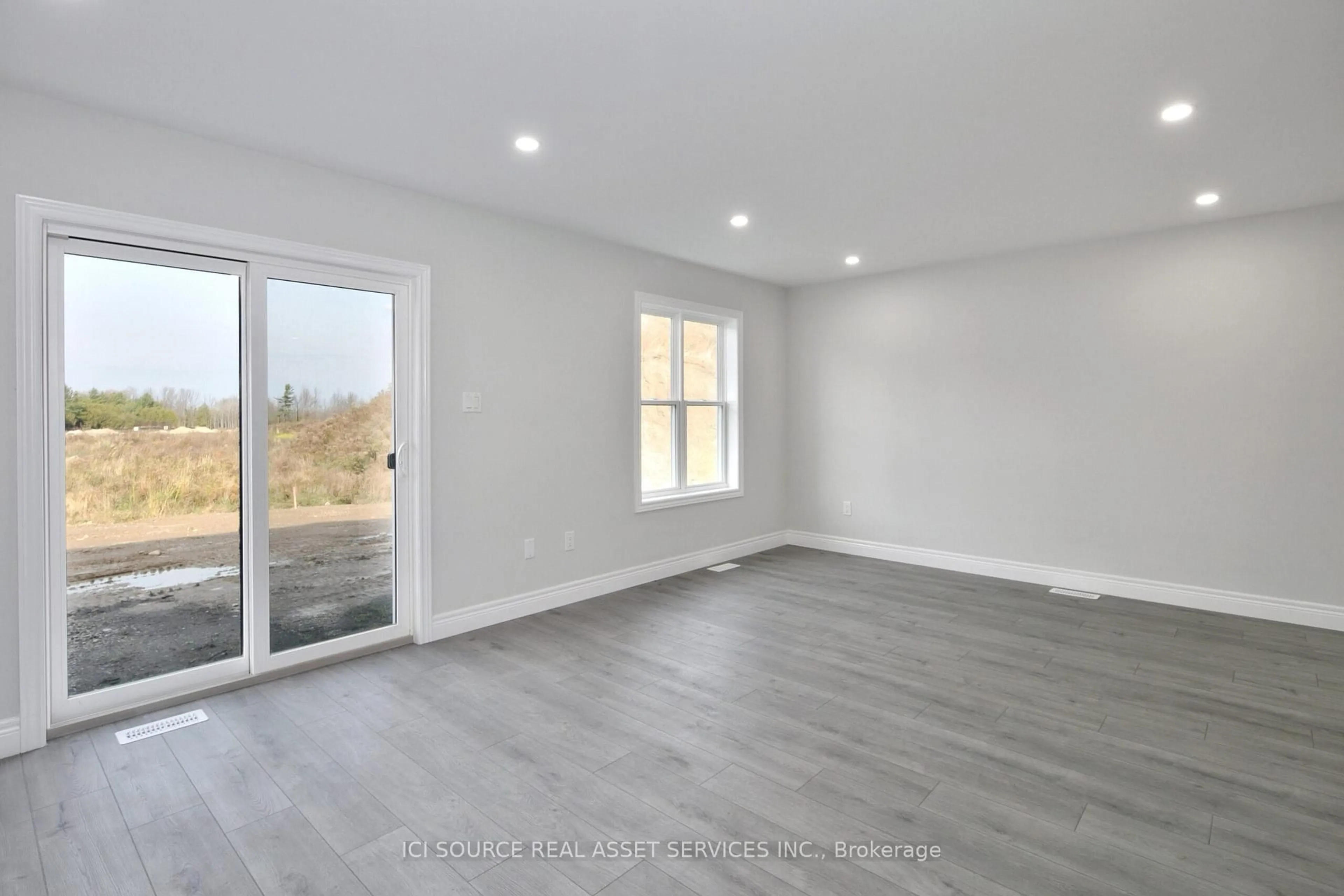 A pic of a room for 680 Wild Rose Dr, Gravenhurst Ontario P1P 0B4