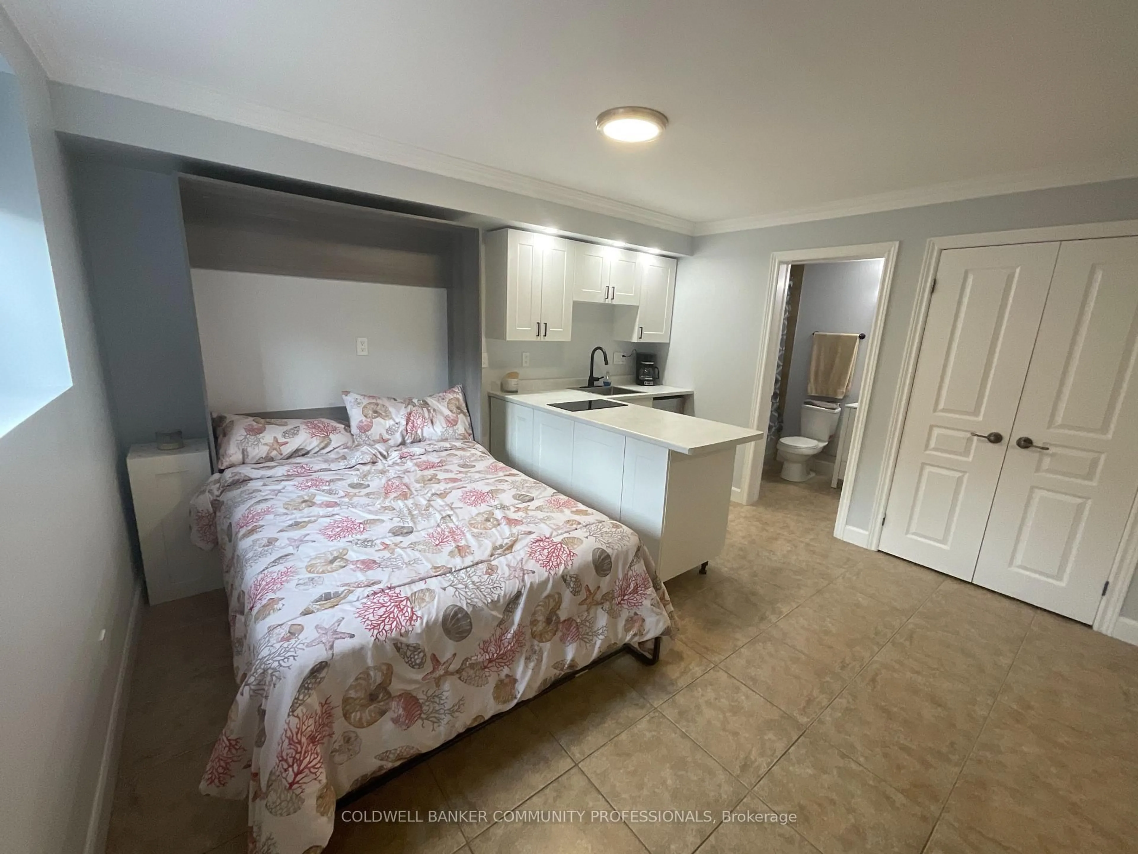 A pic of a room for 1212 Fennell Ave #108, Hamilton Ontario L8T 1T2