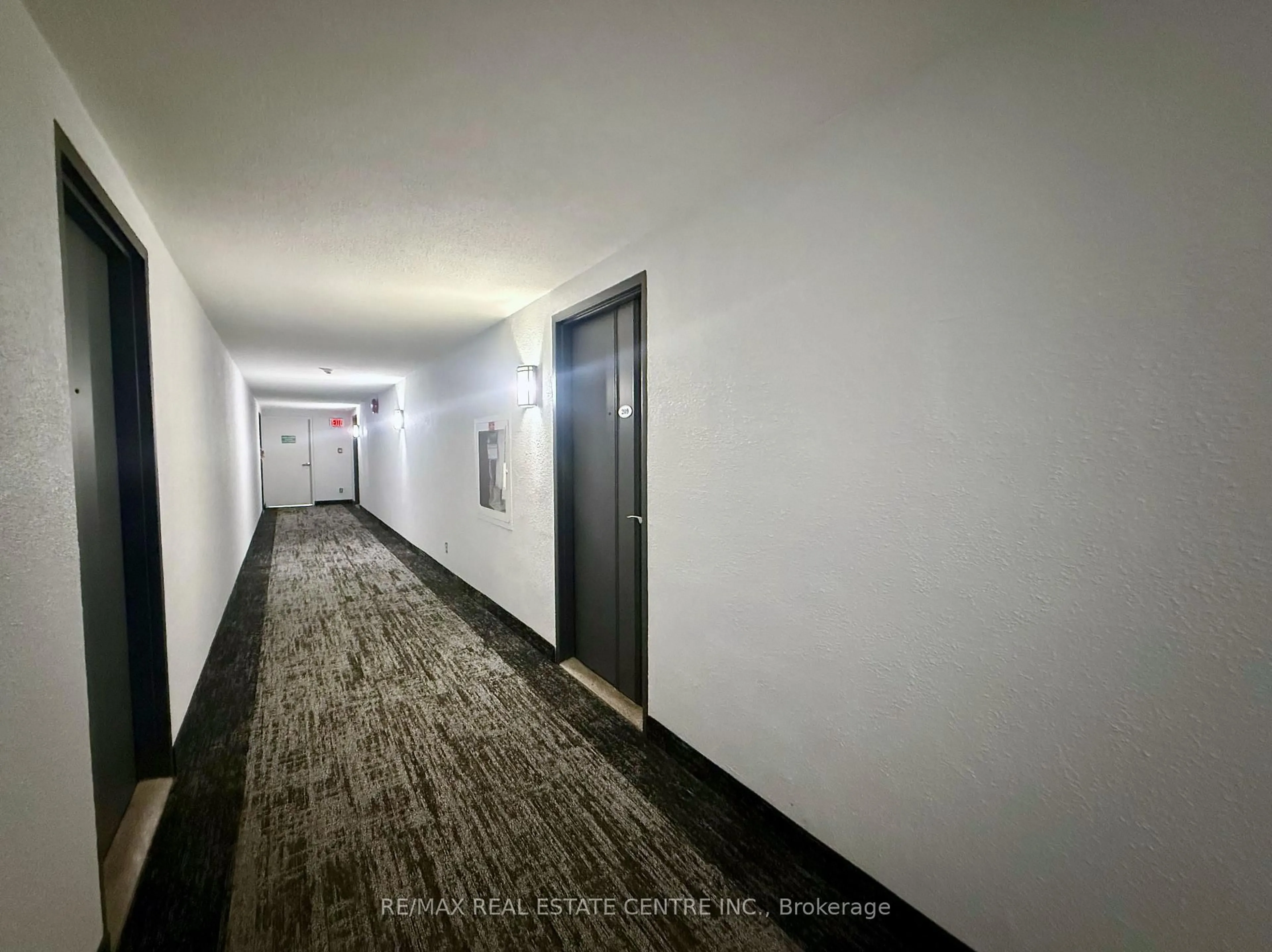 A pic of a room for 89 Westwood Rd #209, Guelph Ontario N1H 7J6