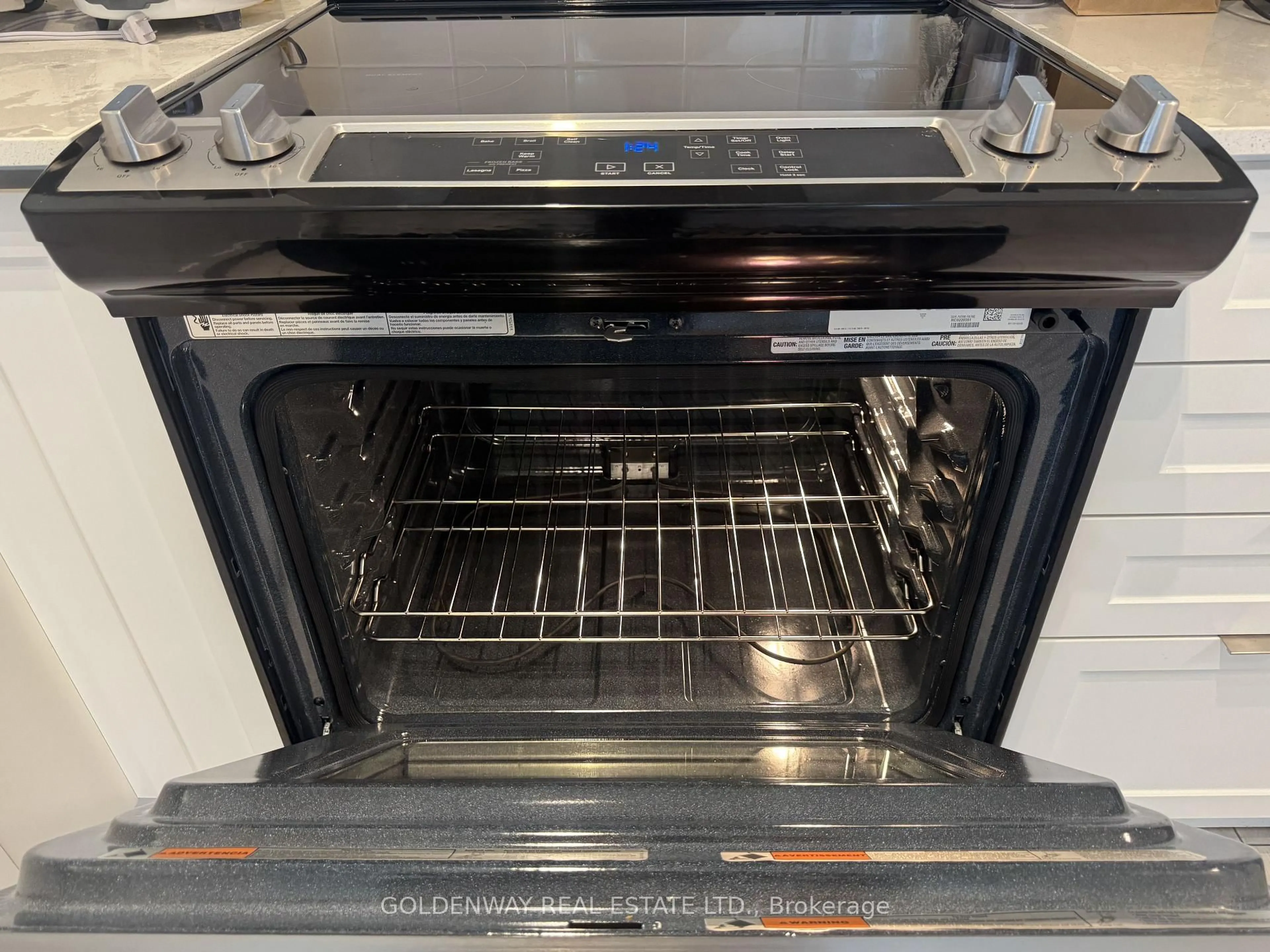 Standard kitchen, floor is not visible for 55 Duke St #405, Kitchener Ontario N2H 0C9