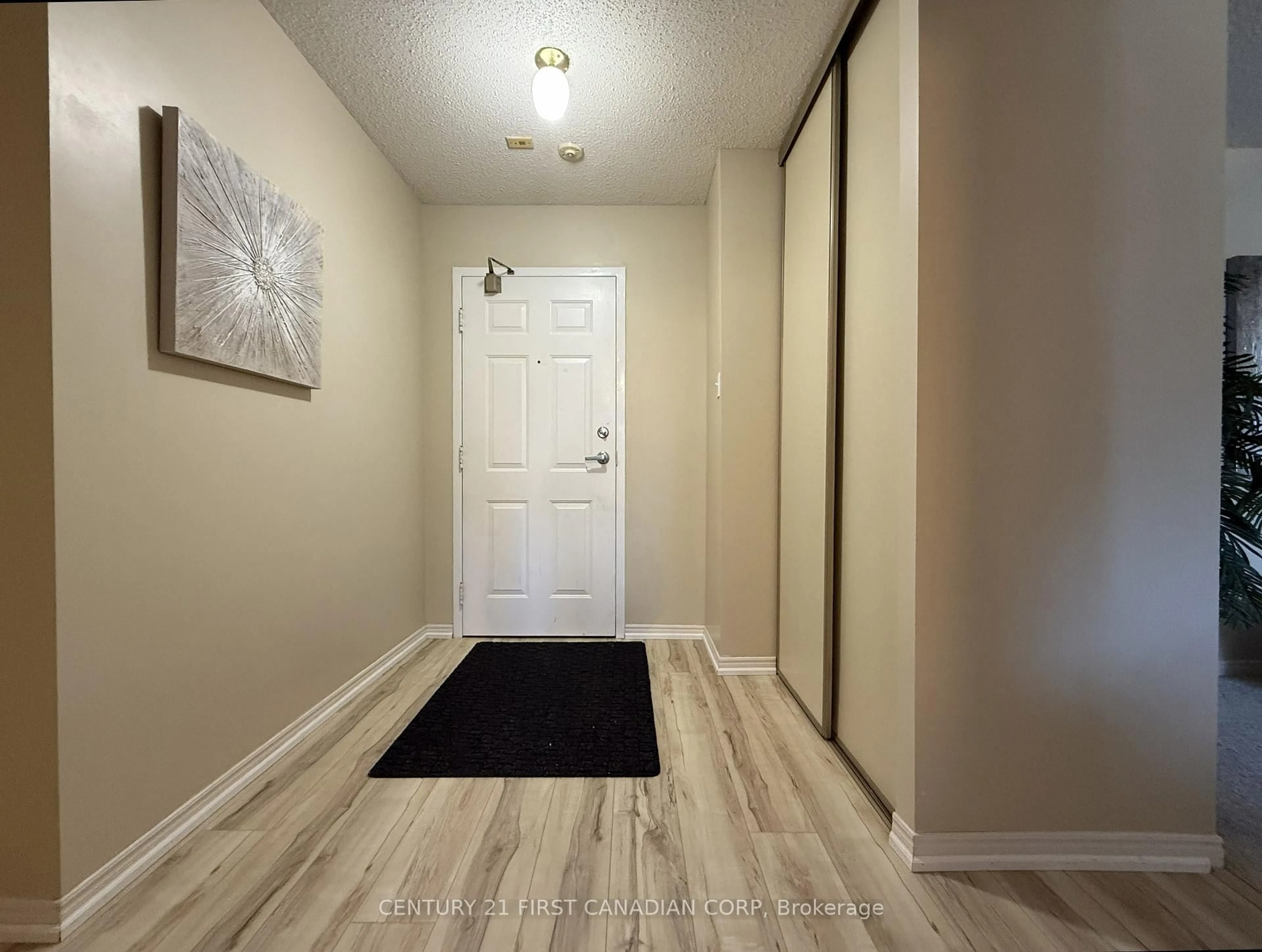 Indoor entryway for 95 Baseline Rd #309, London South Ontario N6J 4X3