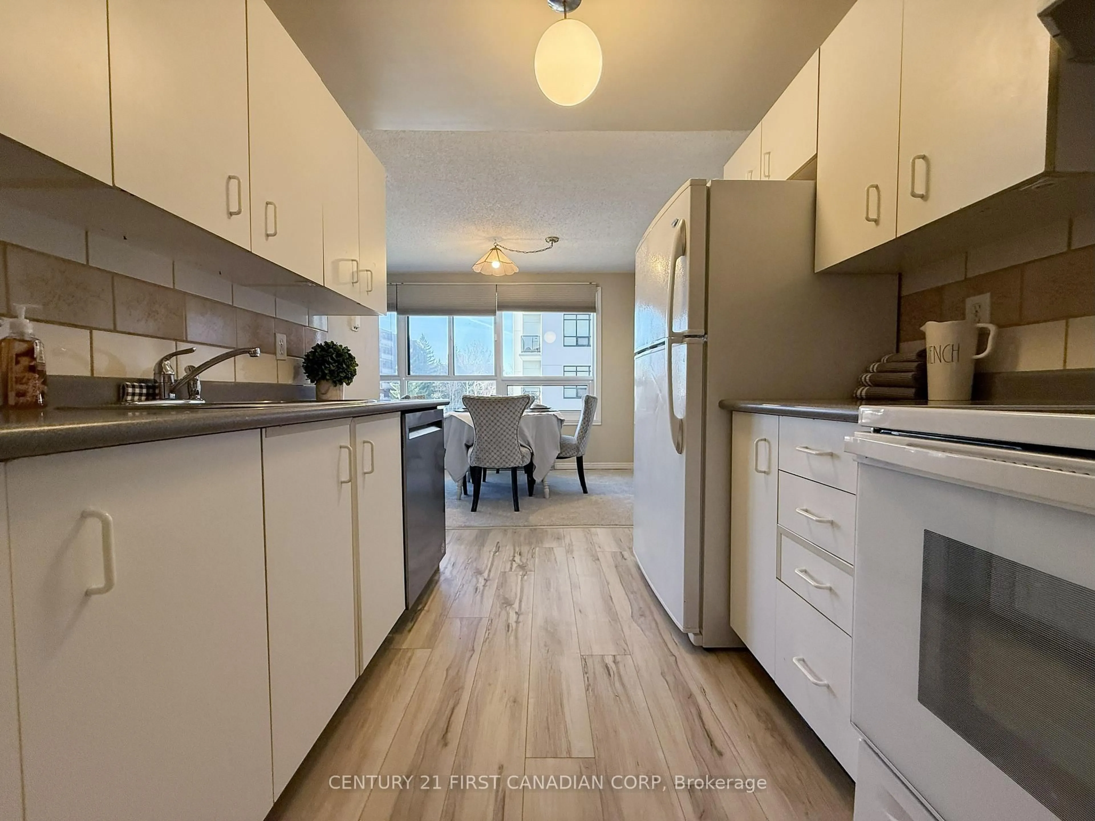 Standard kitchen, unknown for 95 Baseline Rd #309, London South Ontario N6J 4X3