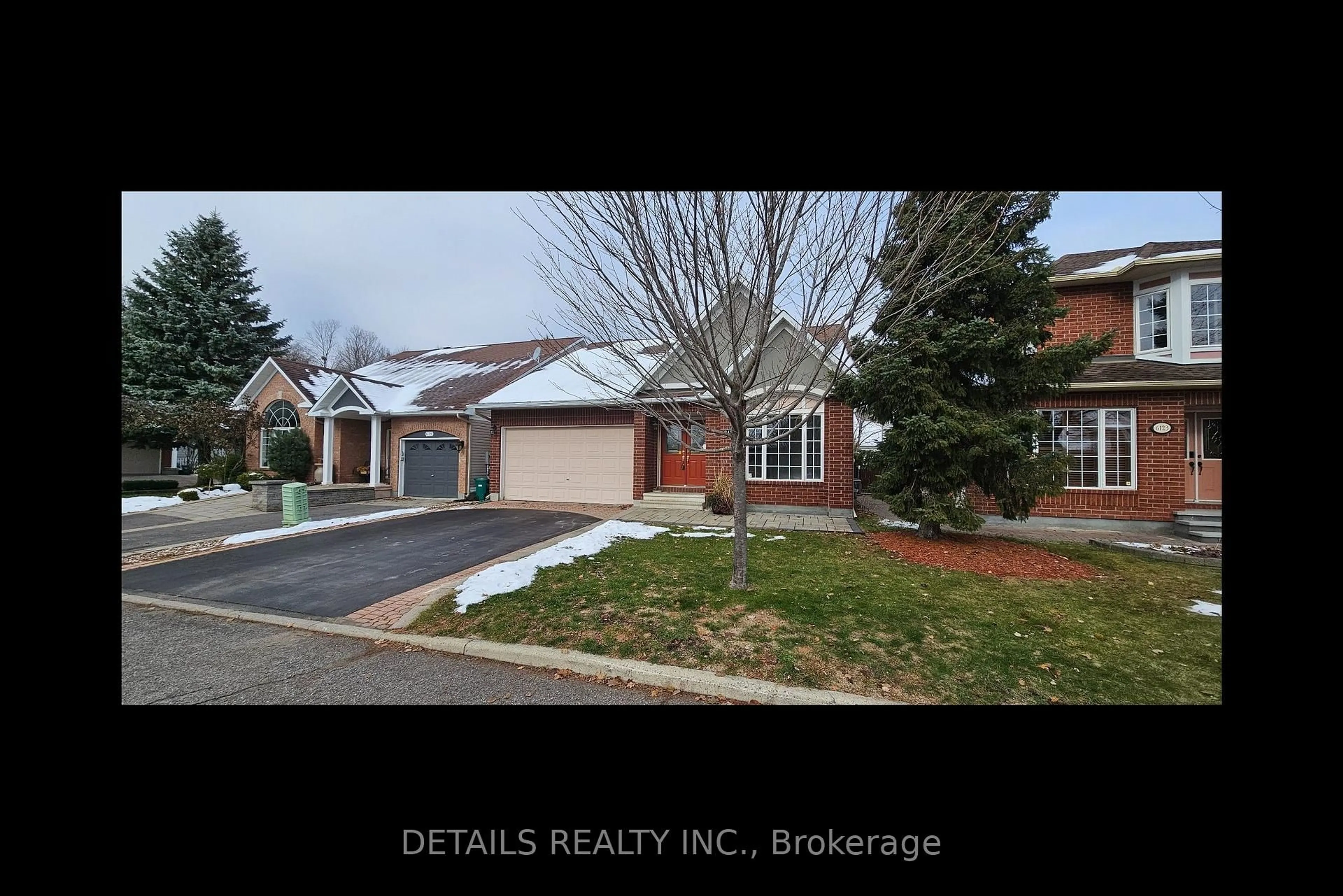 A pic from outside/outdoor area/front of a property/back of a property/a pic from drone, street for 6121 Bristlecone Way, Ottawa Ontario K1W 1H8