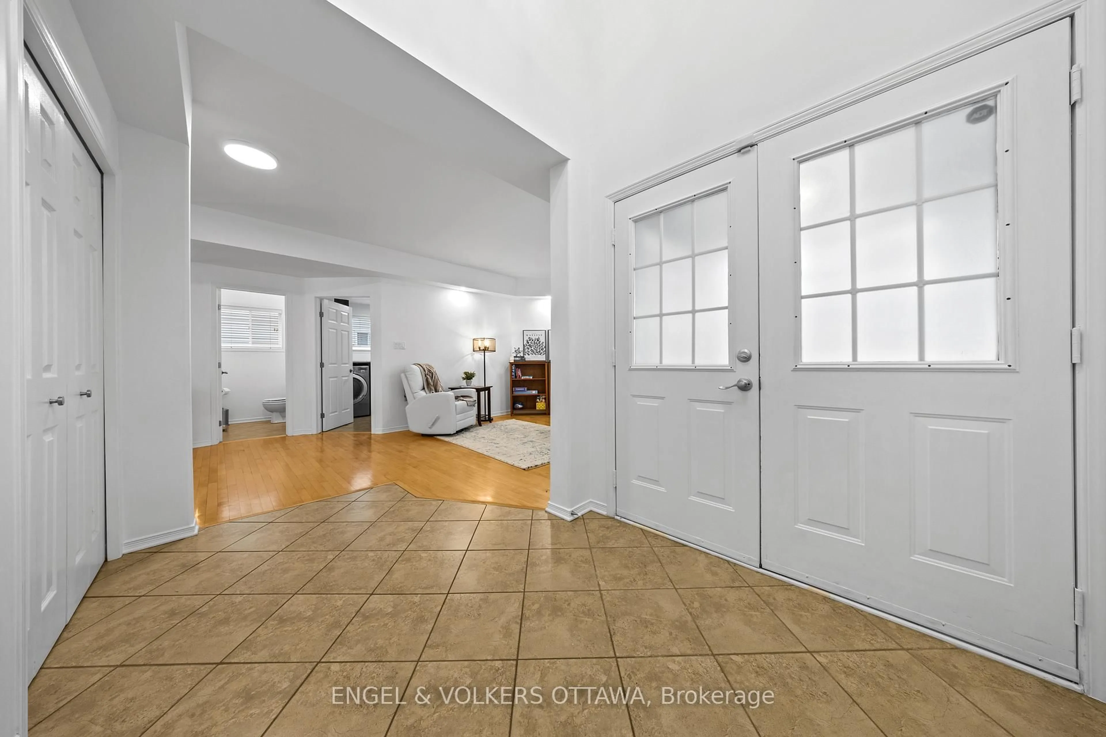 Unknown for 57 Newcastle Ave, Ottawa Ontario K2K 3B5