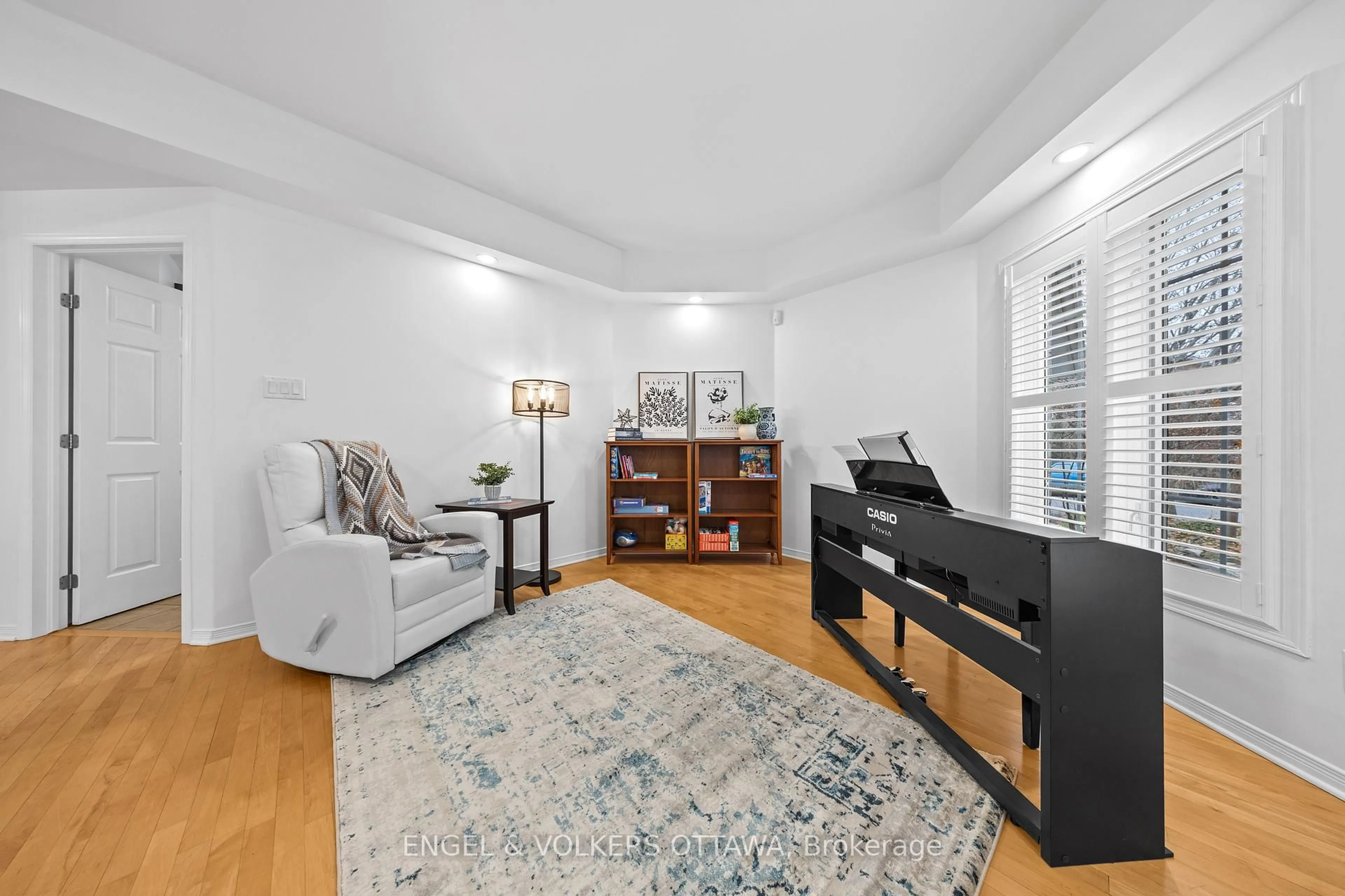 Living room with furniture, unknown for 57 Newcastle Ave, Ottawa Ontario K2K 3B5