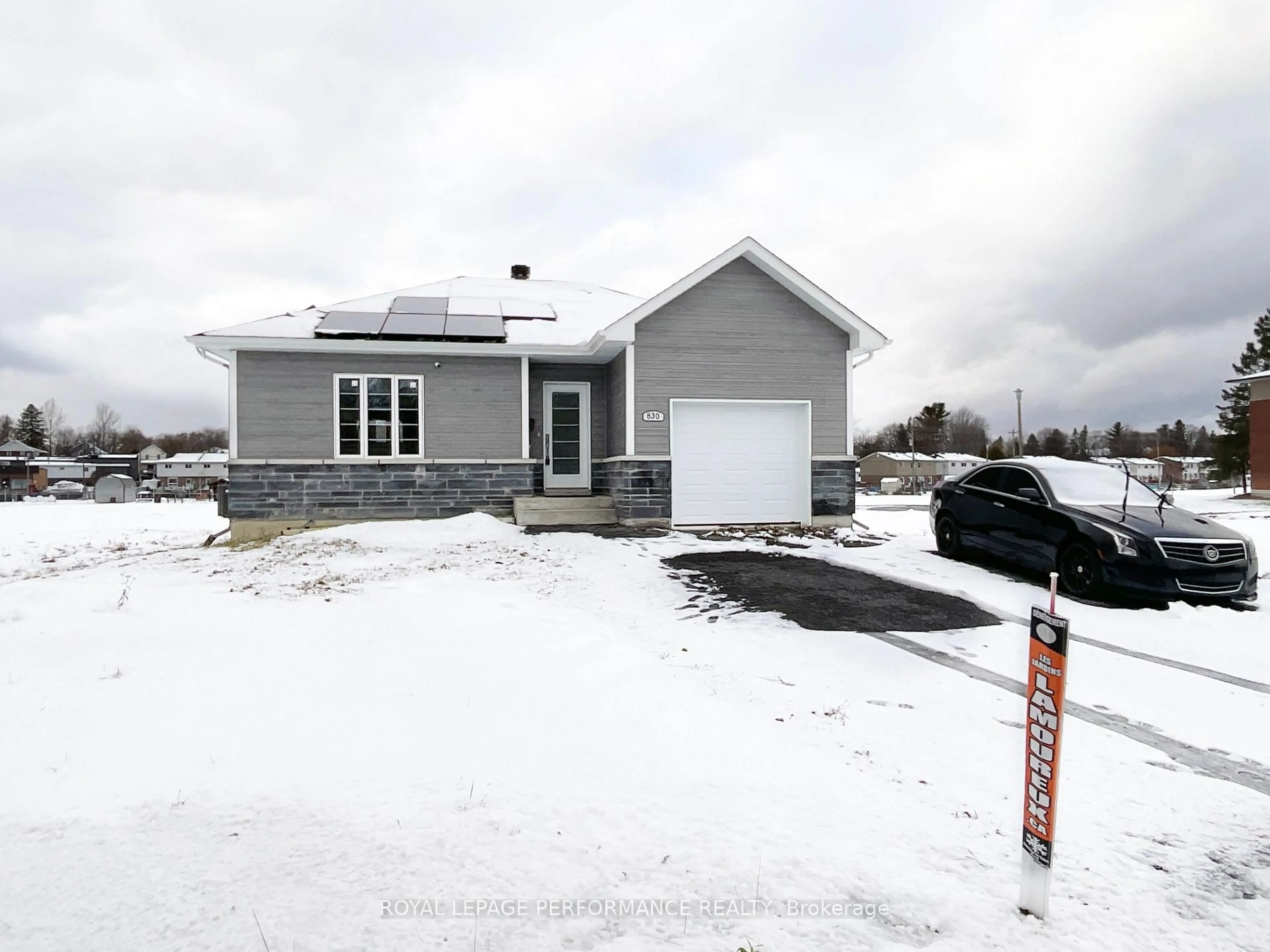 Unknown for 830 Portelance Ave, Hawkesbury Ontario K6A 2Z4