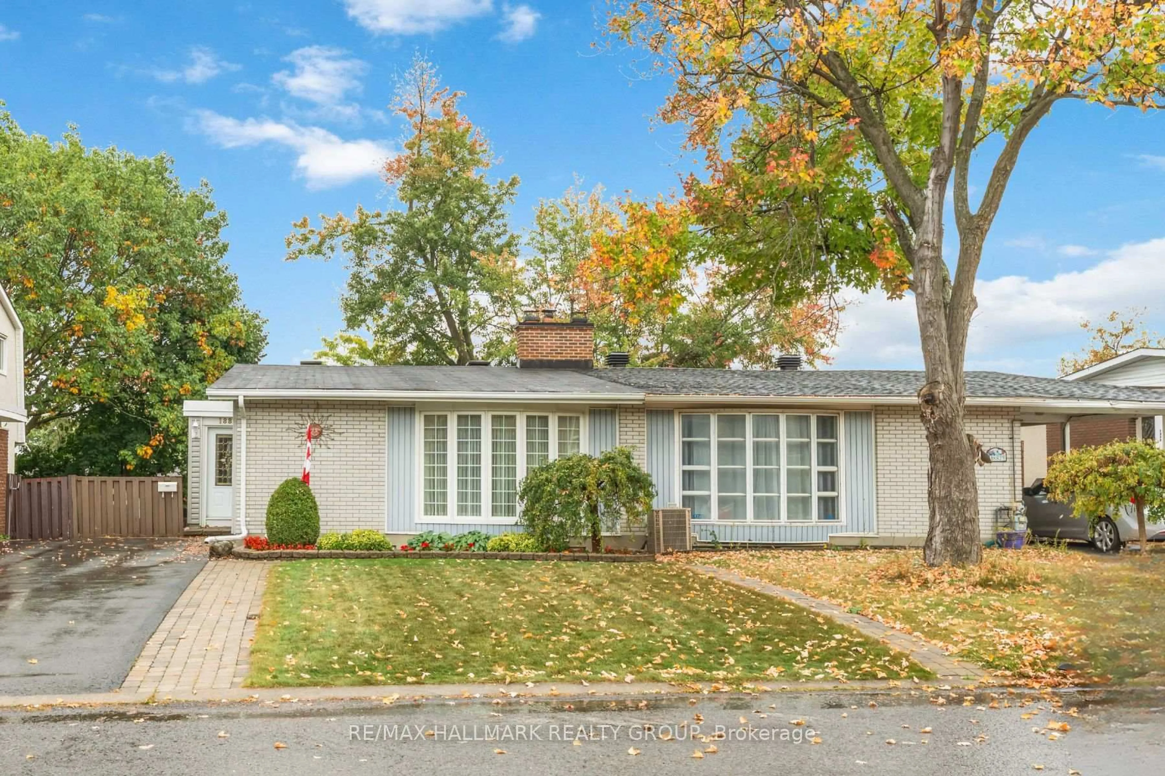 Home with vinyl exterior material, street for 1884 Elmridge Dr, Ottawa Ontario K1J 6R7