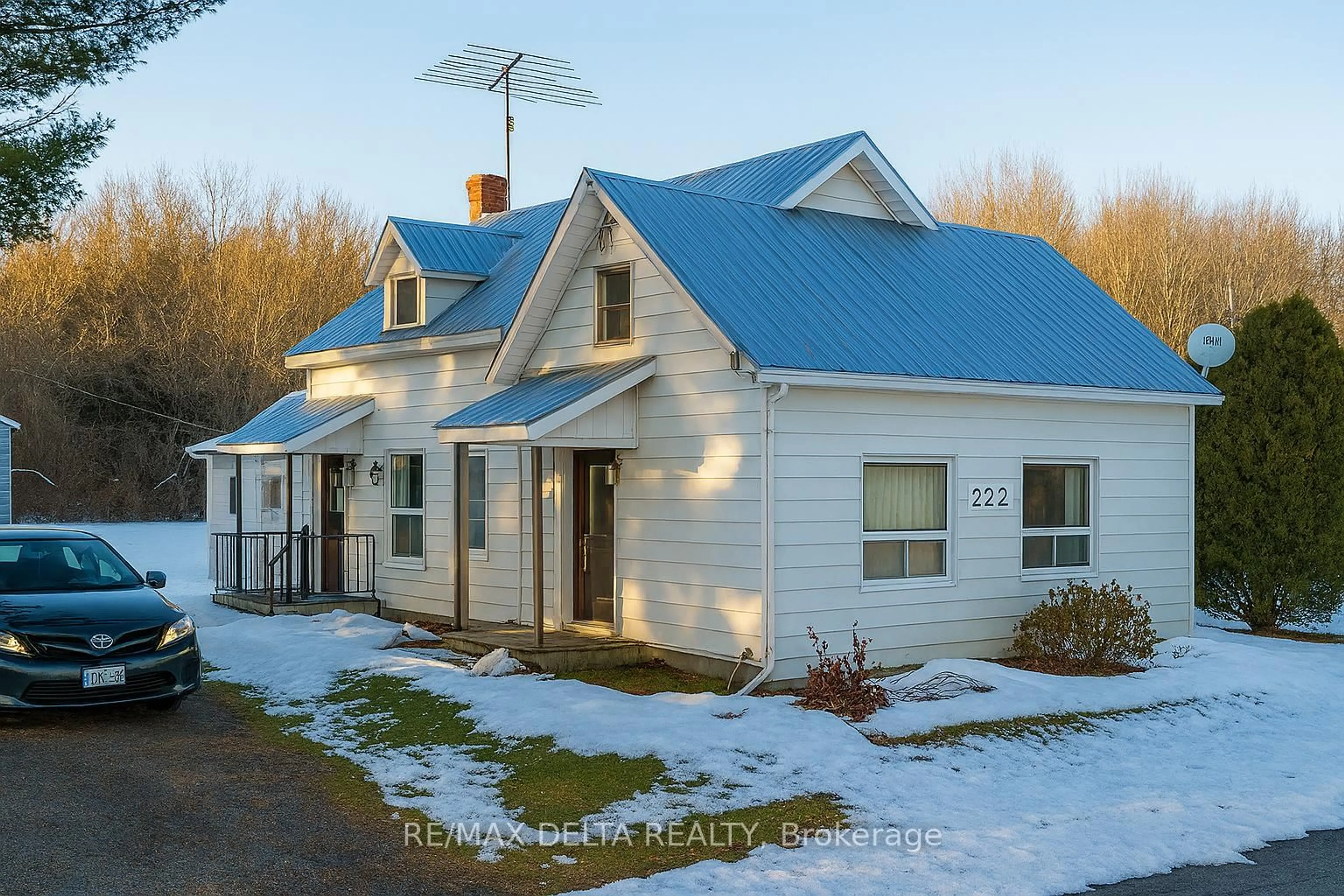 A pic from outside/outdoor area/front of a property/back of a property/a pic from drone, building for 222 County Rd. 22 Rd, The Nation Ontario K0B 1N0