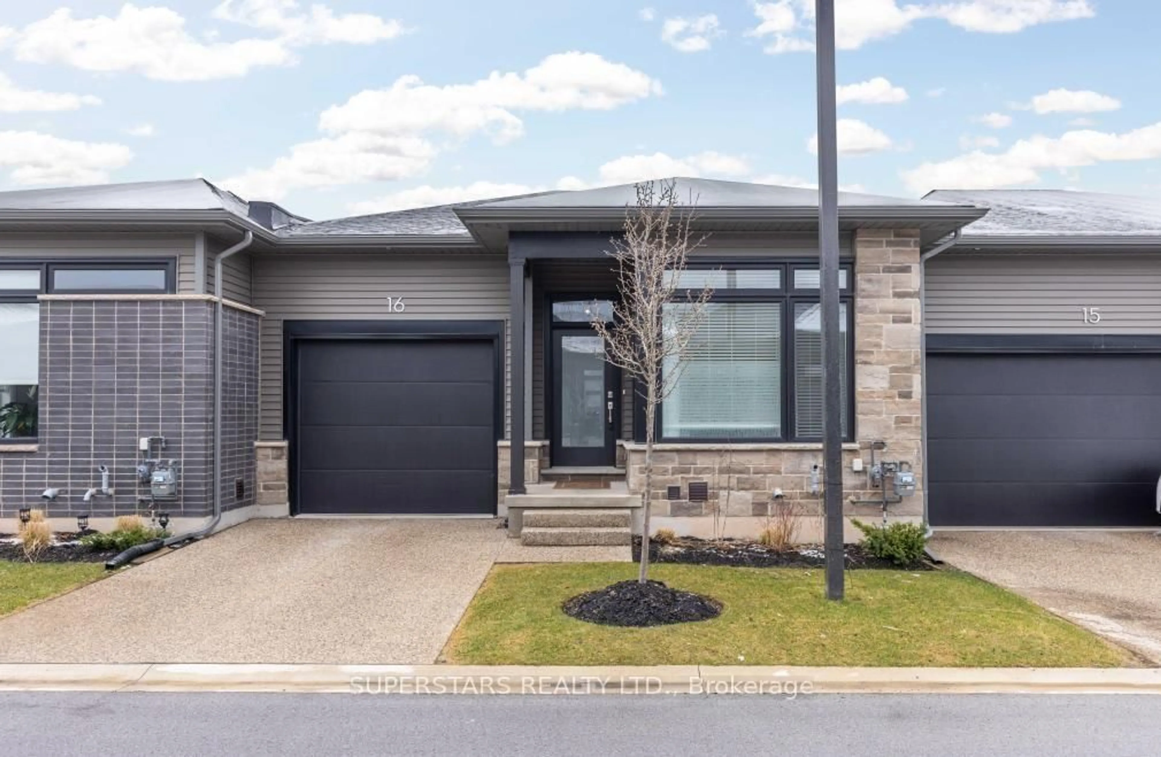 Home with brick exterior material, street for 8974 Willoughby Dr #16, Niagara Falls Ontario L2G 0Y7