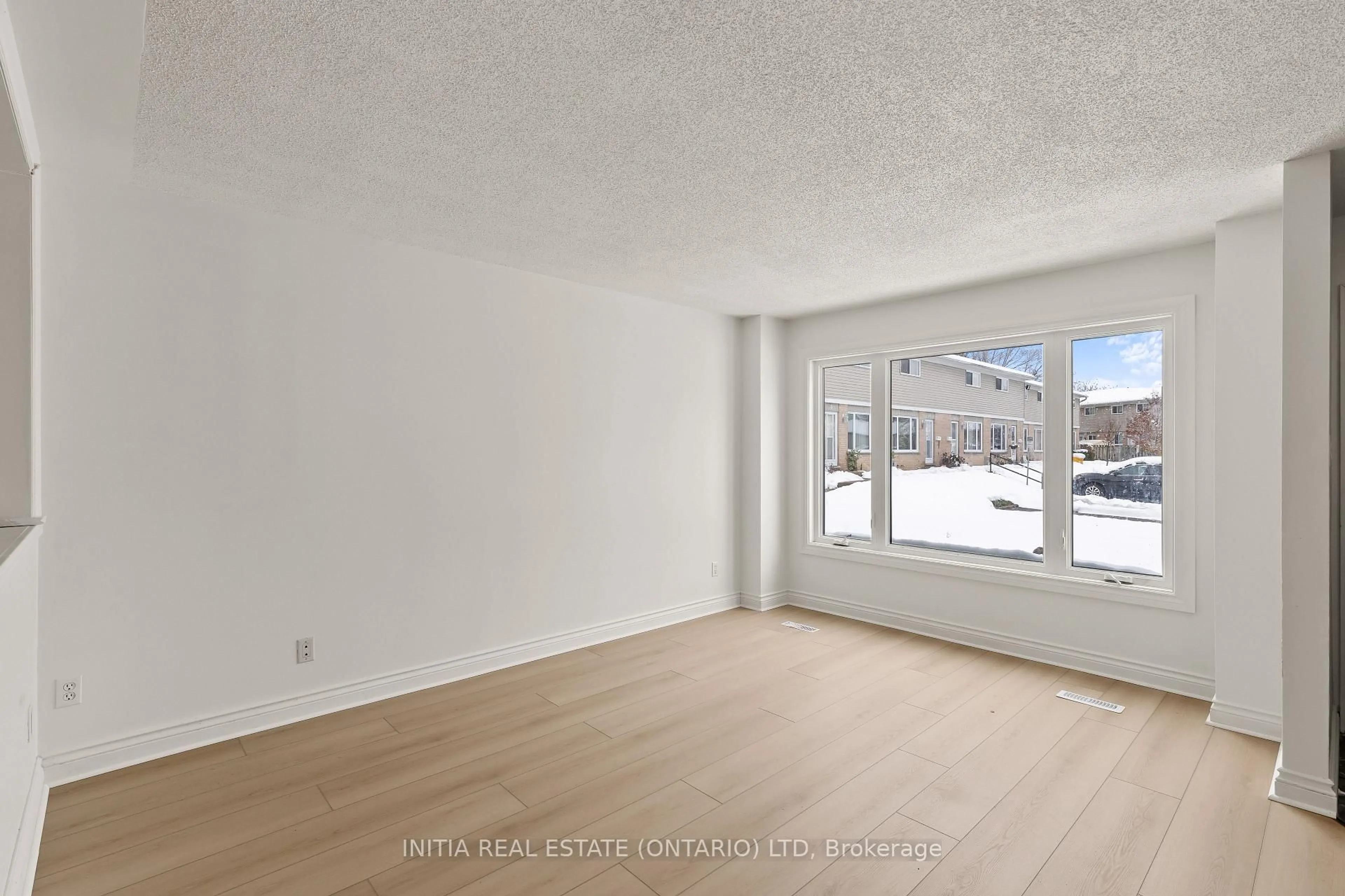 A pic of a room for 320 Westminster Ave #18, London South Ontario N6C 5H5