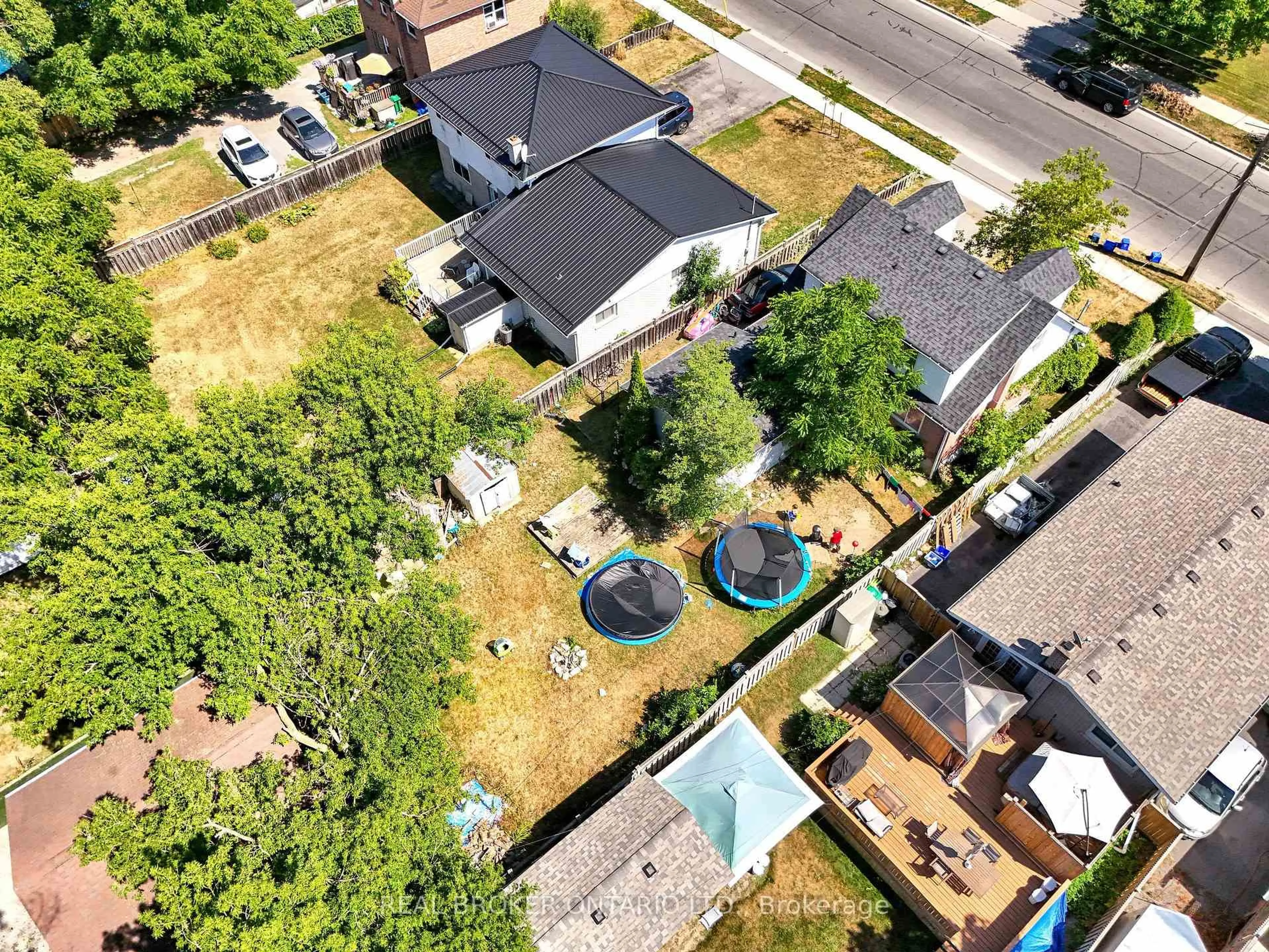 A pic from outside/outdoor area/front of a property/back of a property/a pic from drone, street for 710 Cameron St, Peterborough Central Ontario K9J 3Z8