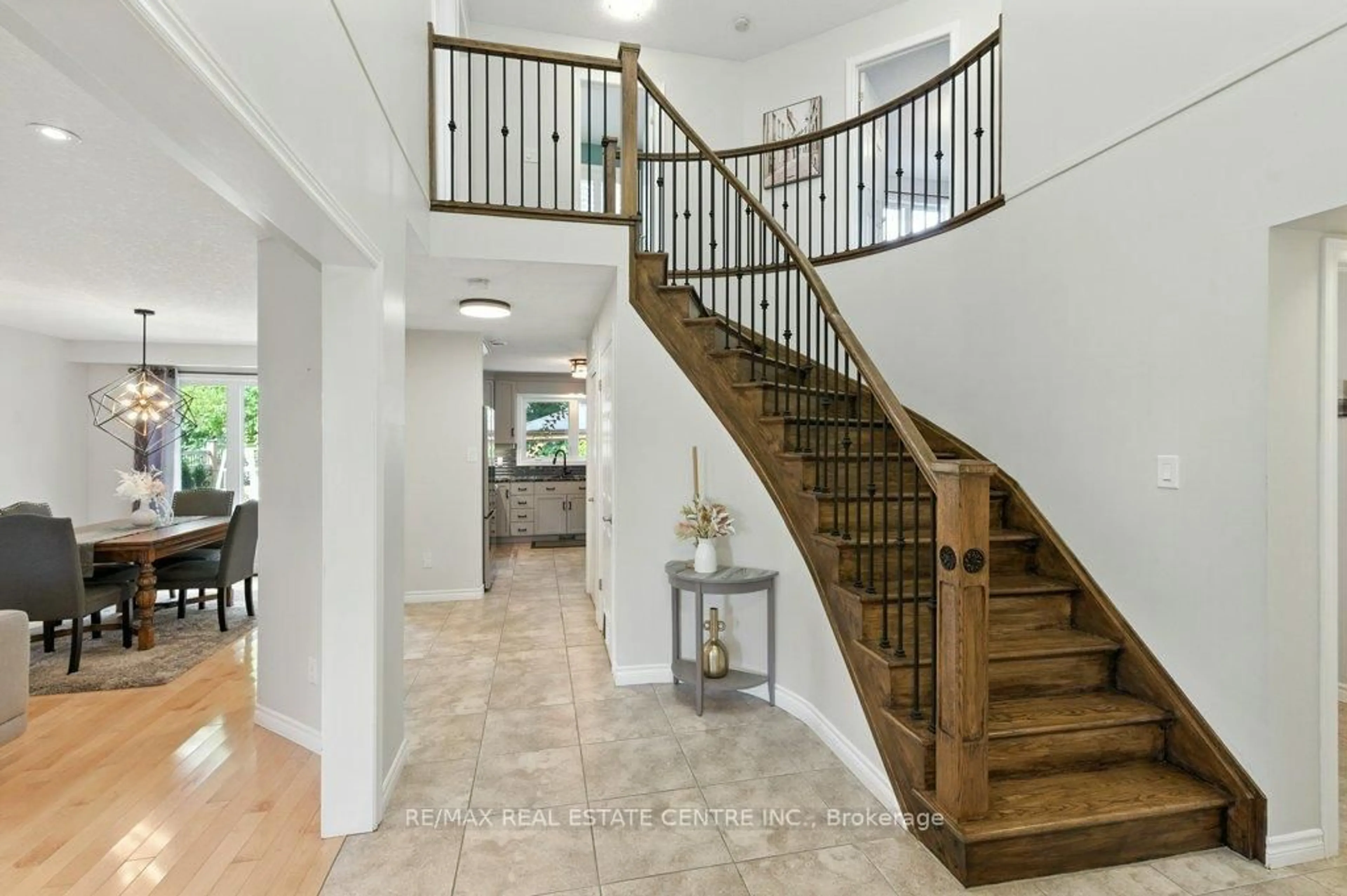 Unknown for 120 Spencer Dr, Centre Wellington Ontario N0B 1S0