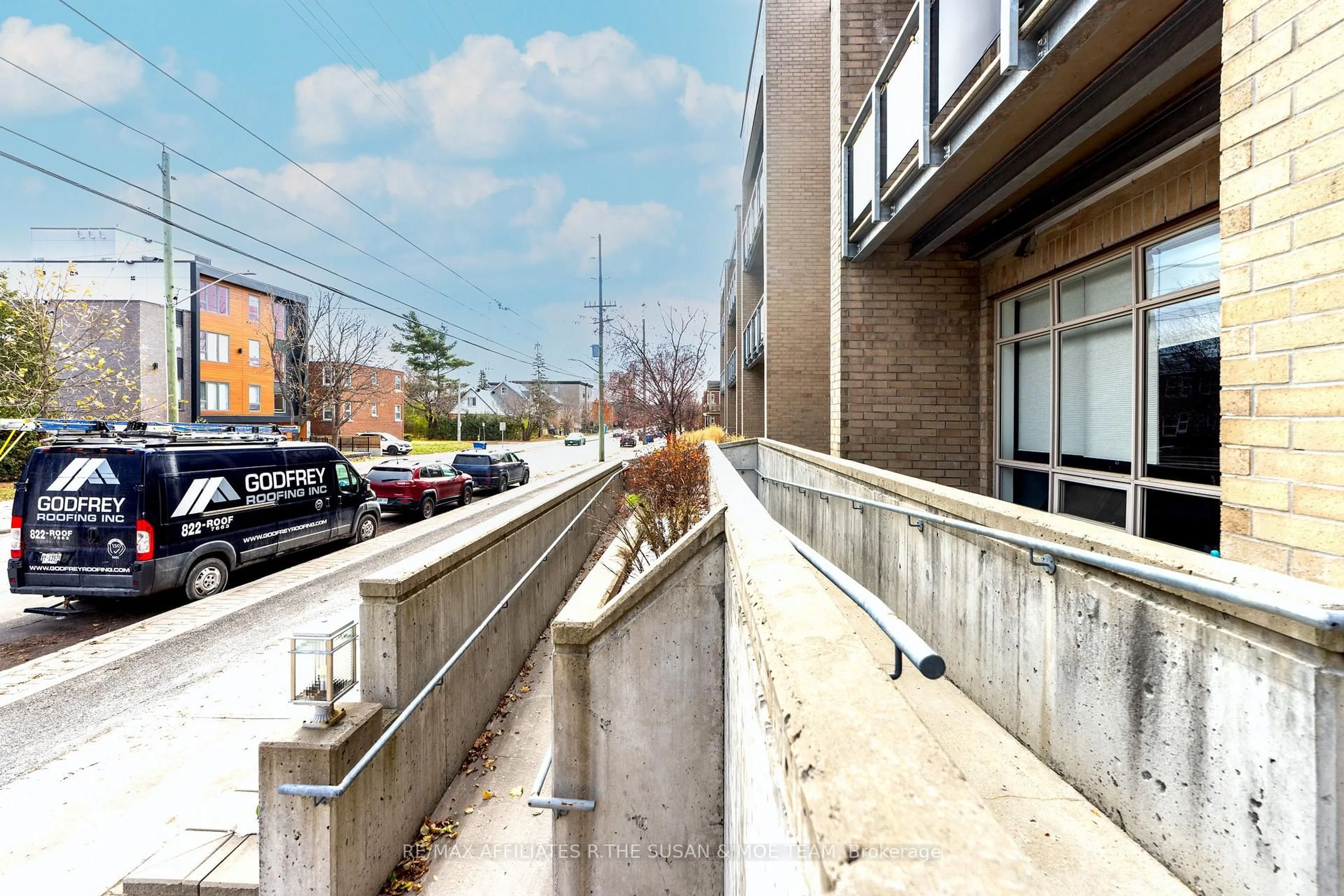 Patio, street for 682 Churchill Ave #106, Ottawa Ontario K1Z 5G5