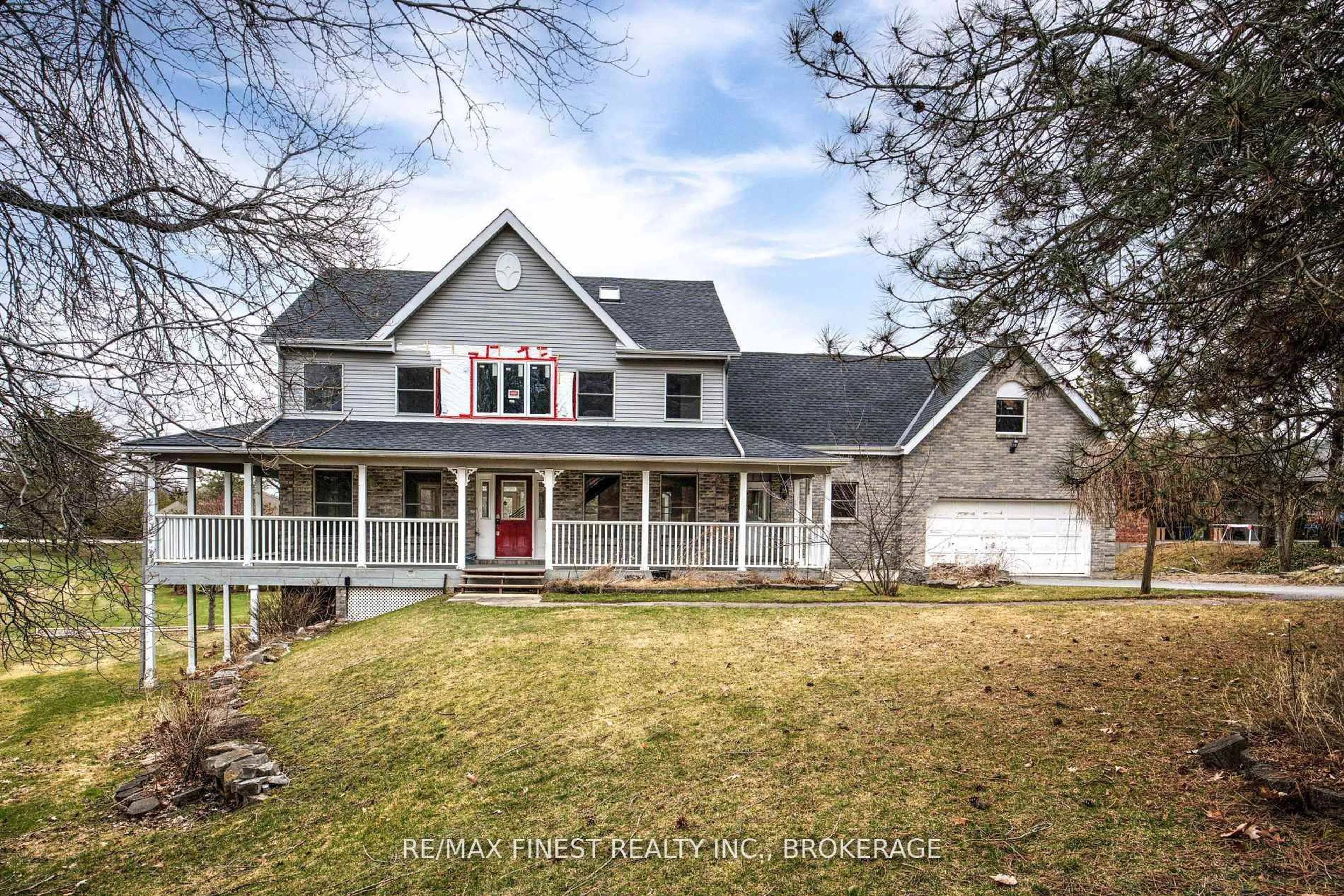 A pic from outside/outdoor area/front of a property/back of a property/a pic from drone, street for 1674 South Blvd, Kingston Ontario K7L 4V1