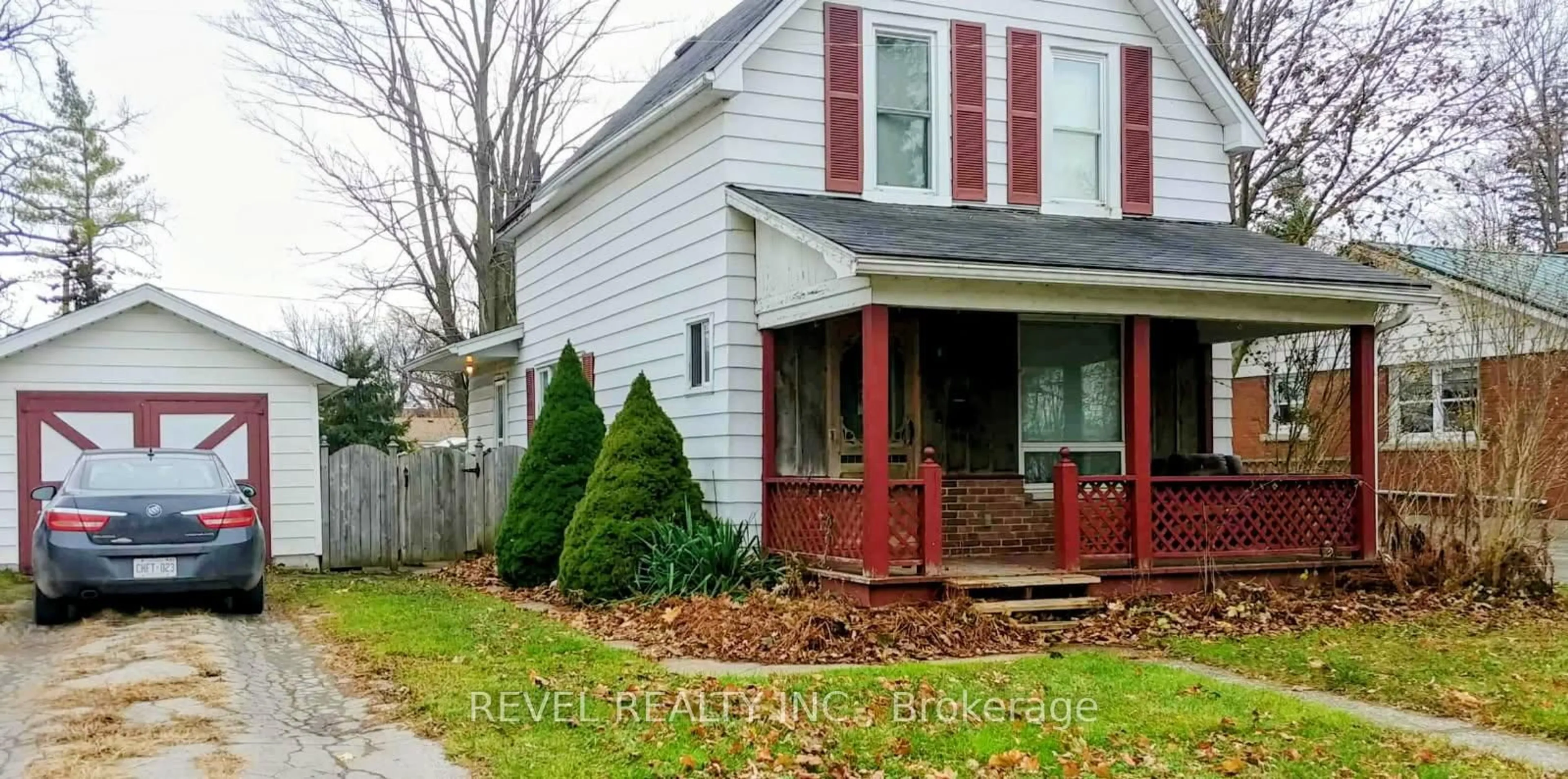 Home with vinyl exterior material, street for 520 Alder St, Haldimand Ontario N1A 1E6