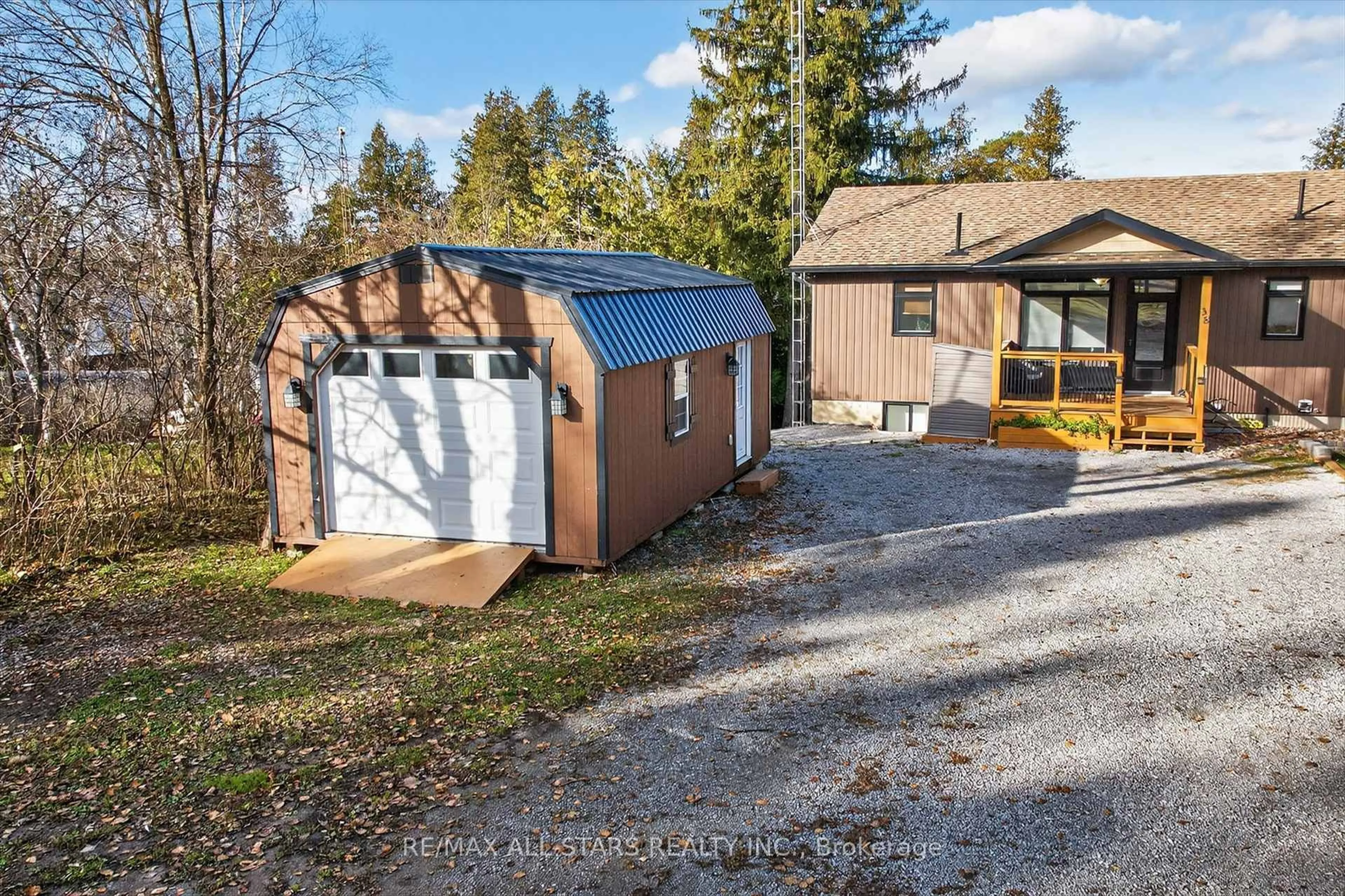 Unknown for 38 Pheasant St, Kawartha Lakes Ontario K0L 2W0