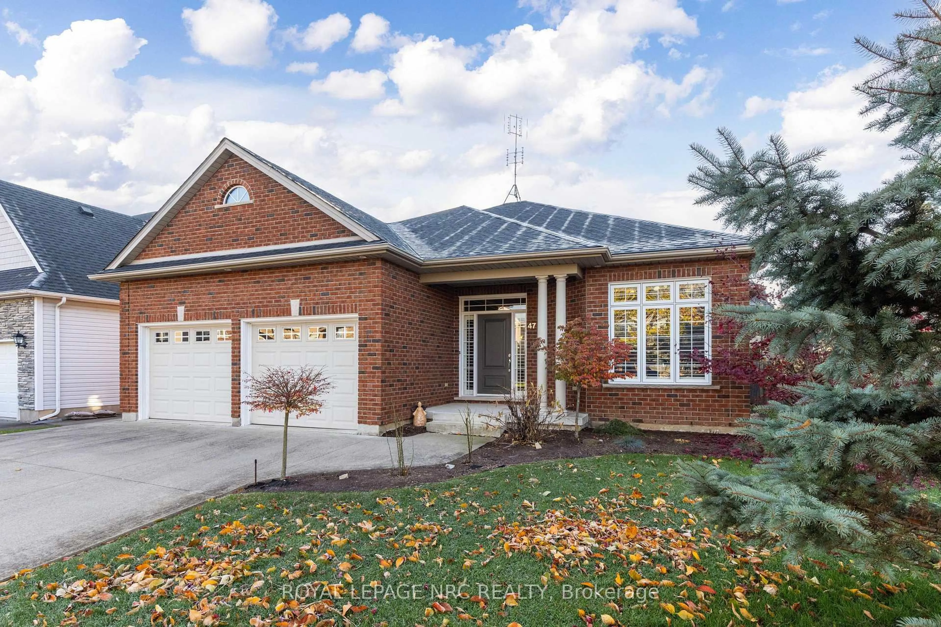 Home with brick exterior material, street for 47 Countryside Dr, St. Catharines Ontario L2W 1C4