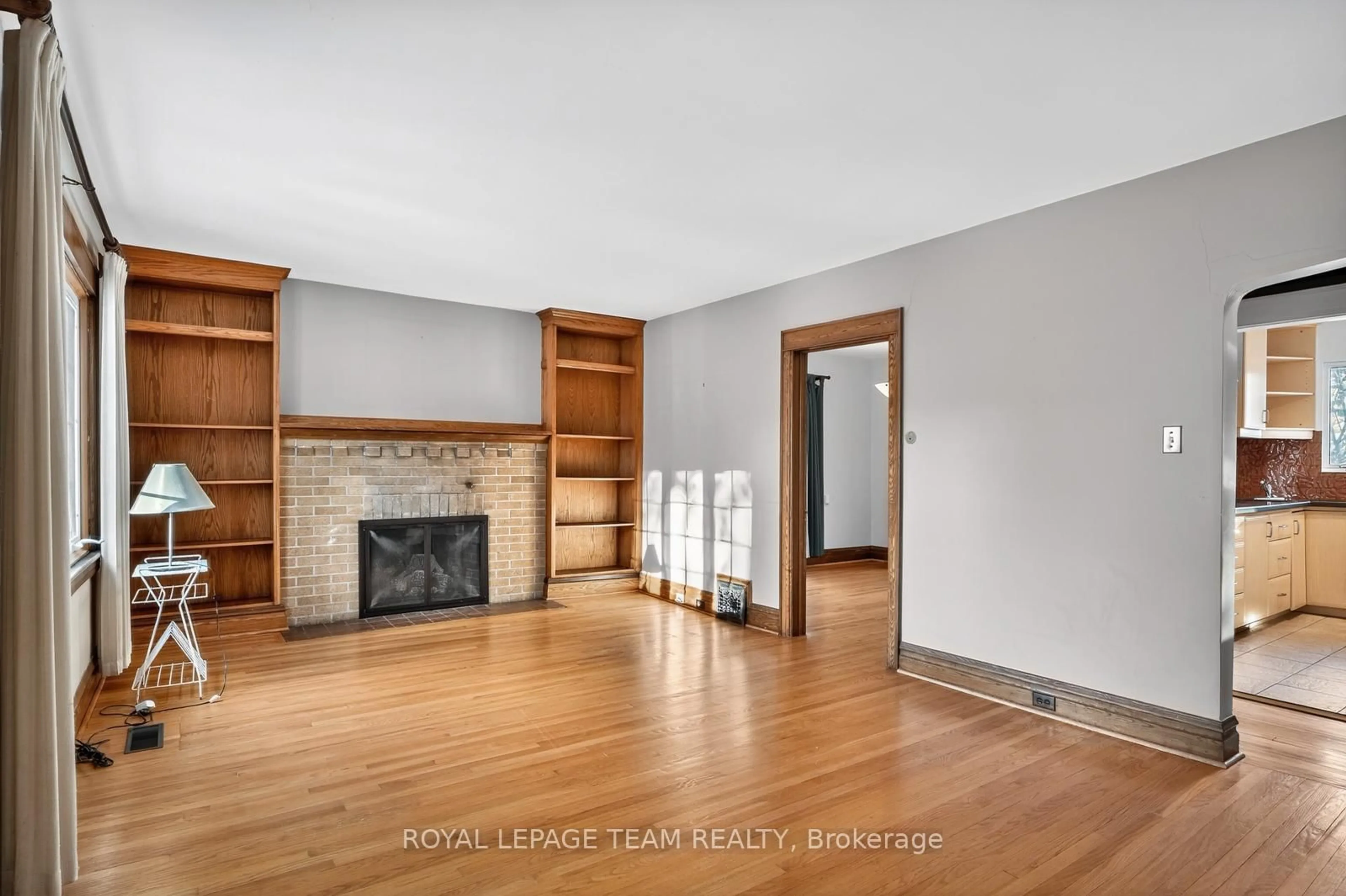 Unknown for 405 Hamilton Ave, Ottawa Ontario K1Y 1C9