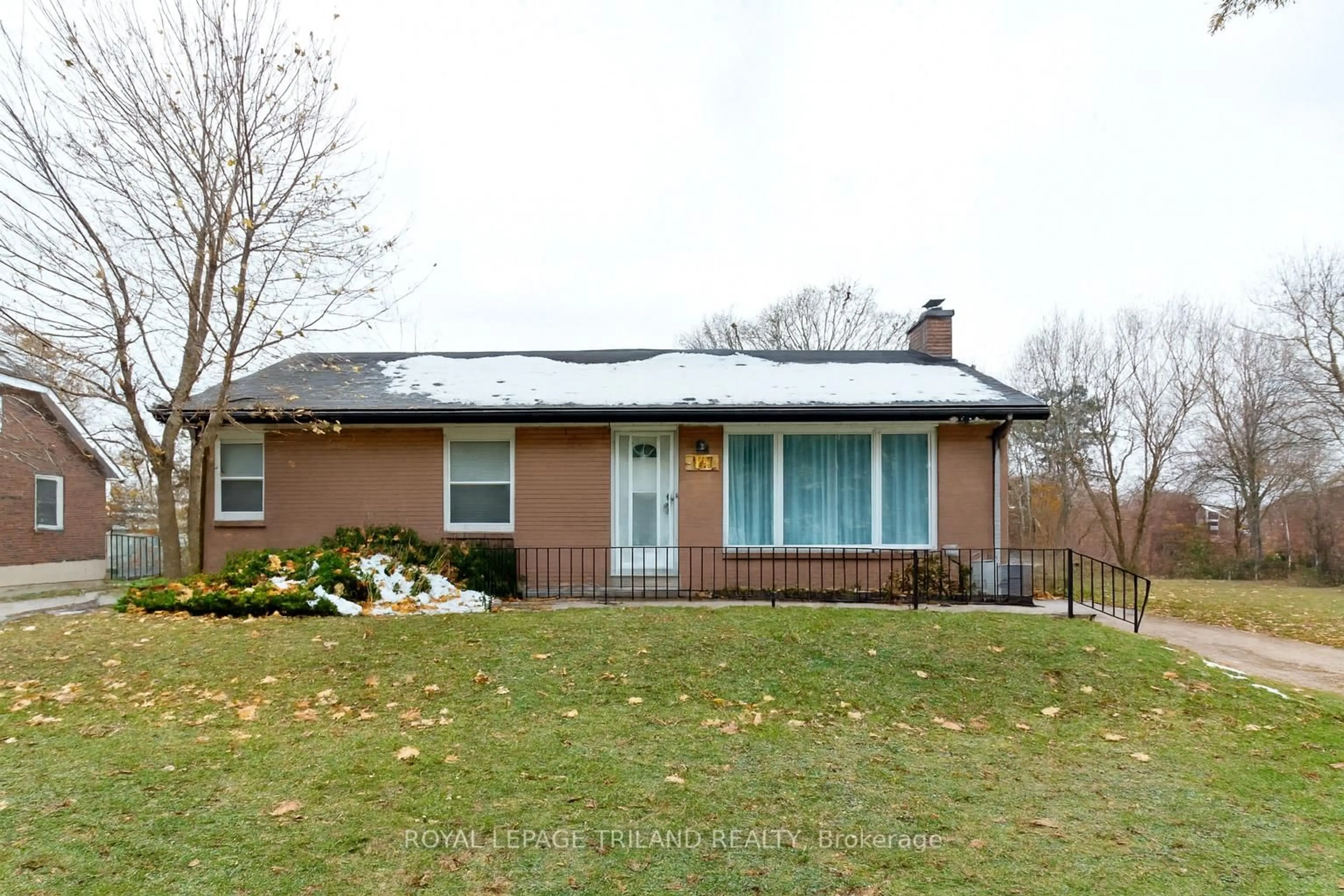 Home with brick exterior material, street for 167 Barker St, London East Ontario N5Y 1Y2