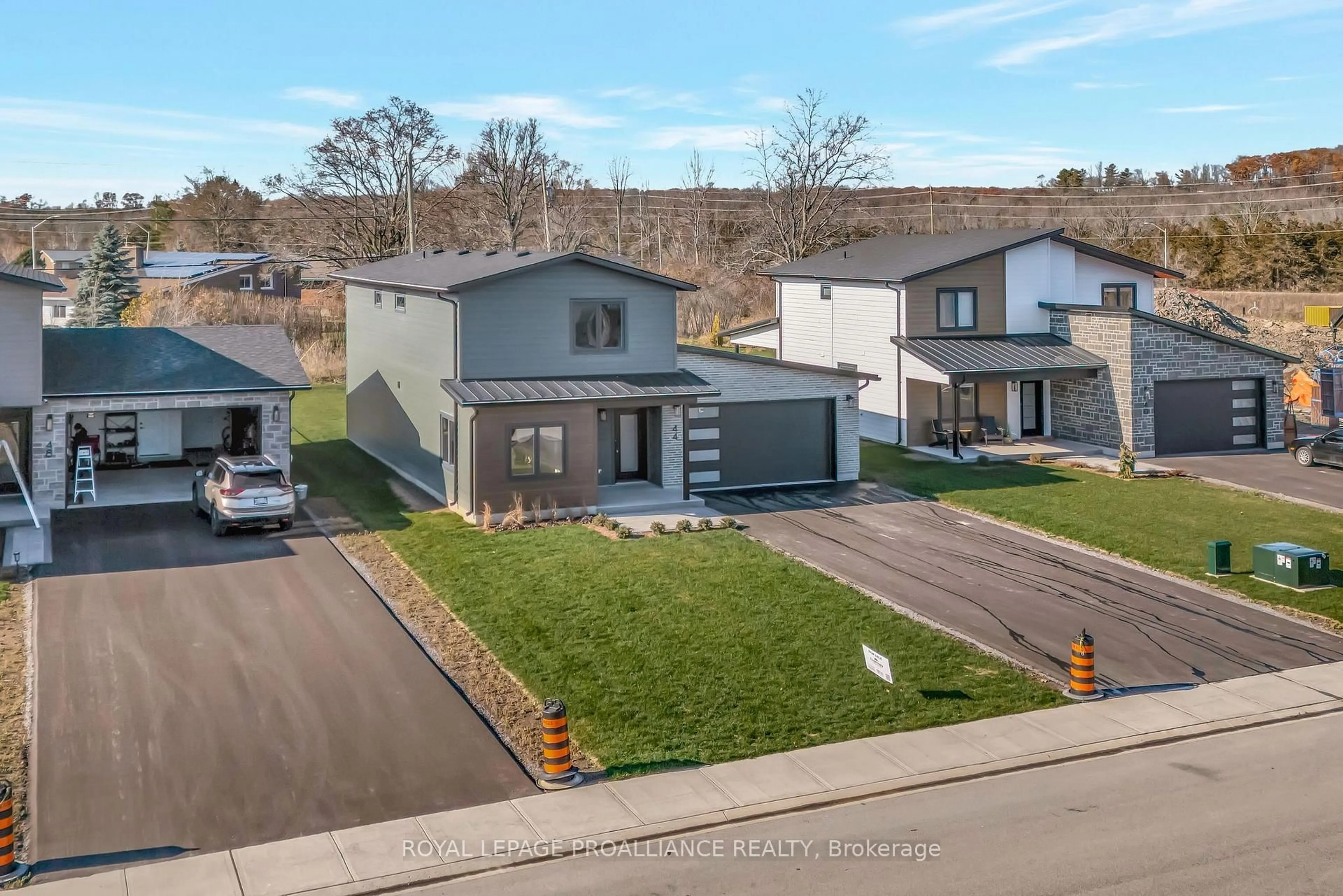 A pic from outside/outdoor area/front of a property/back of a property/a pic from drone, street for 44 Fraser Dr, Quinte West Ontario K0K 1E0