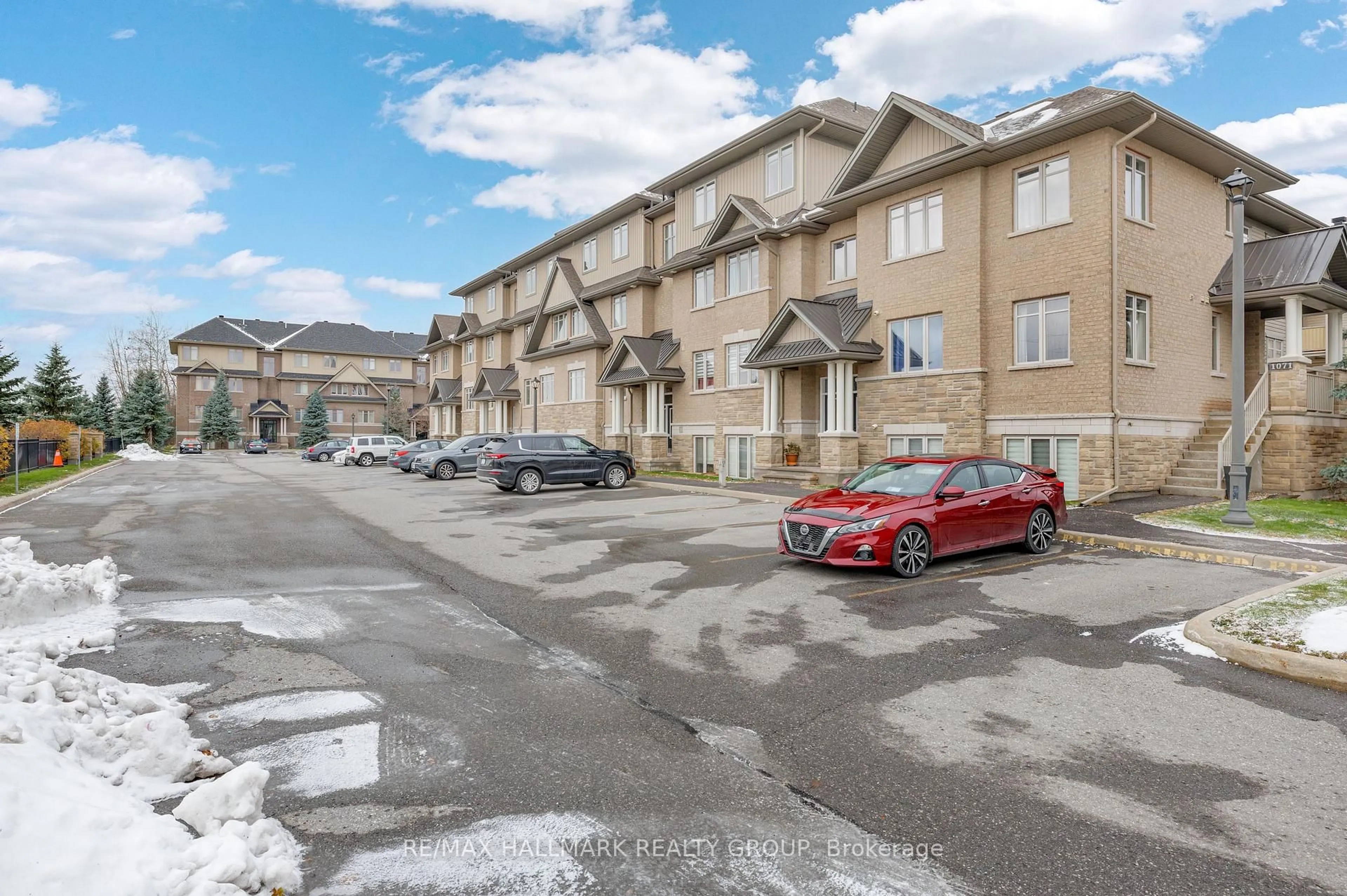 Unknown for 1067 Beryl Private ## B, Ottawa Ontario K1V 2M4