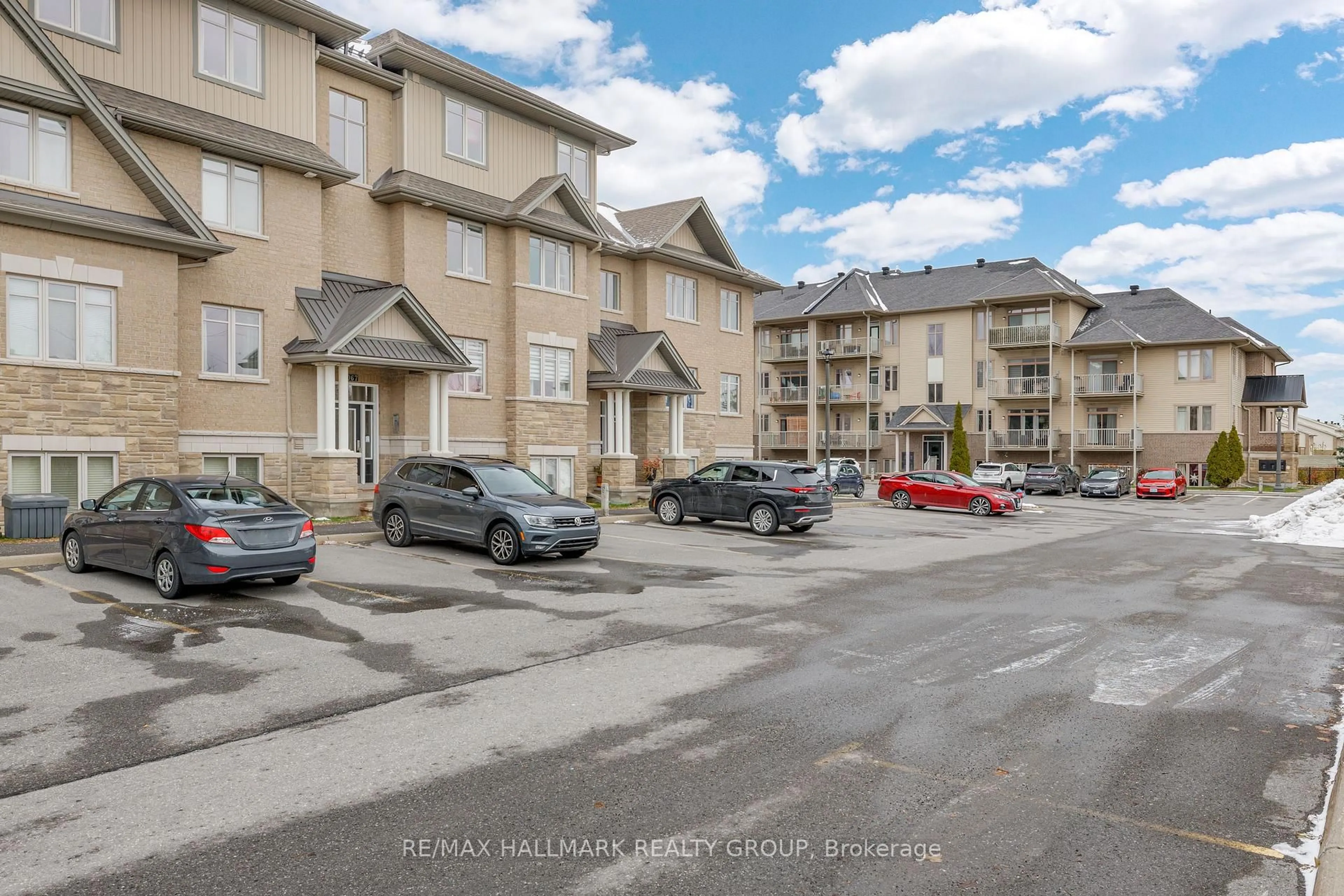 Unknown for 1067 Beryl Private ## B, Ottawa Ontario K1V 2M4