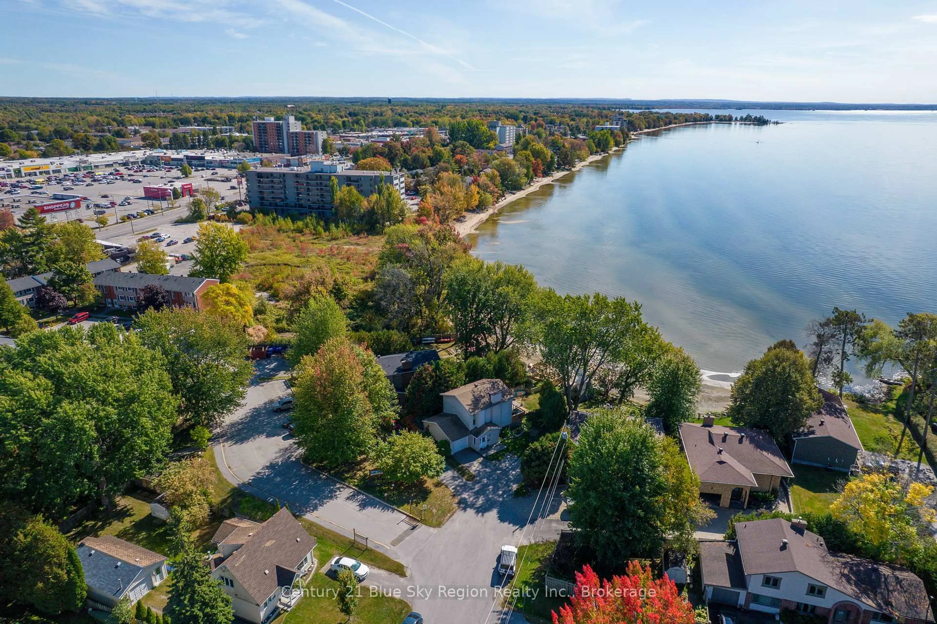 A pic from outside/outdoor area/front of a property/back of a property/a pic from drone, water/lake/river/ocean view for 264 Parsons Ave, North Bay Ontario P1A 1T2