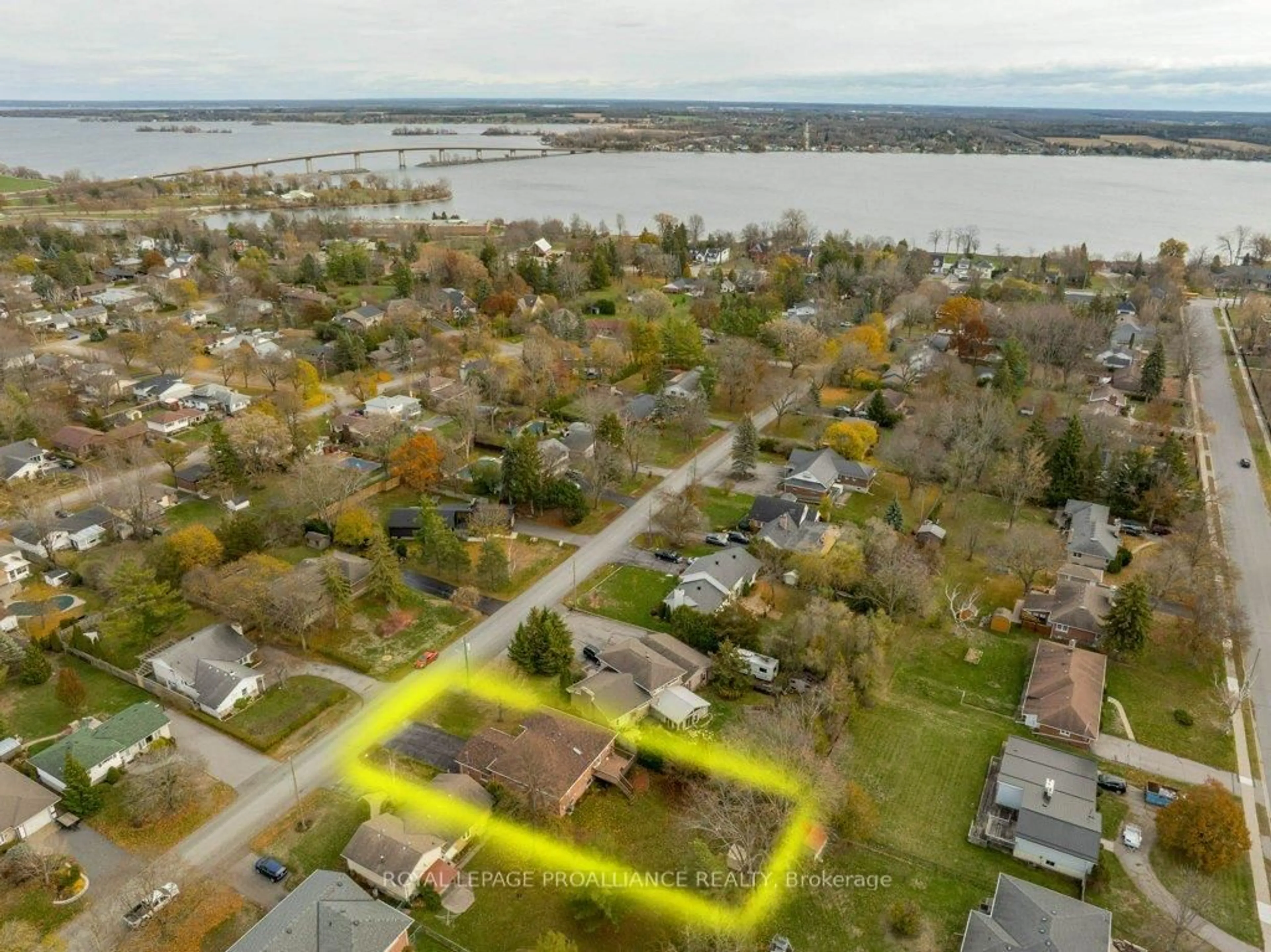 A pic from outside/outdoor area/front of a property/back of a property/a pic from drone, water/lake/river/ocean view for 100 Selena Ave, Belleville Ontario K8P 4C4