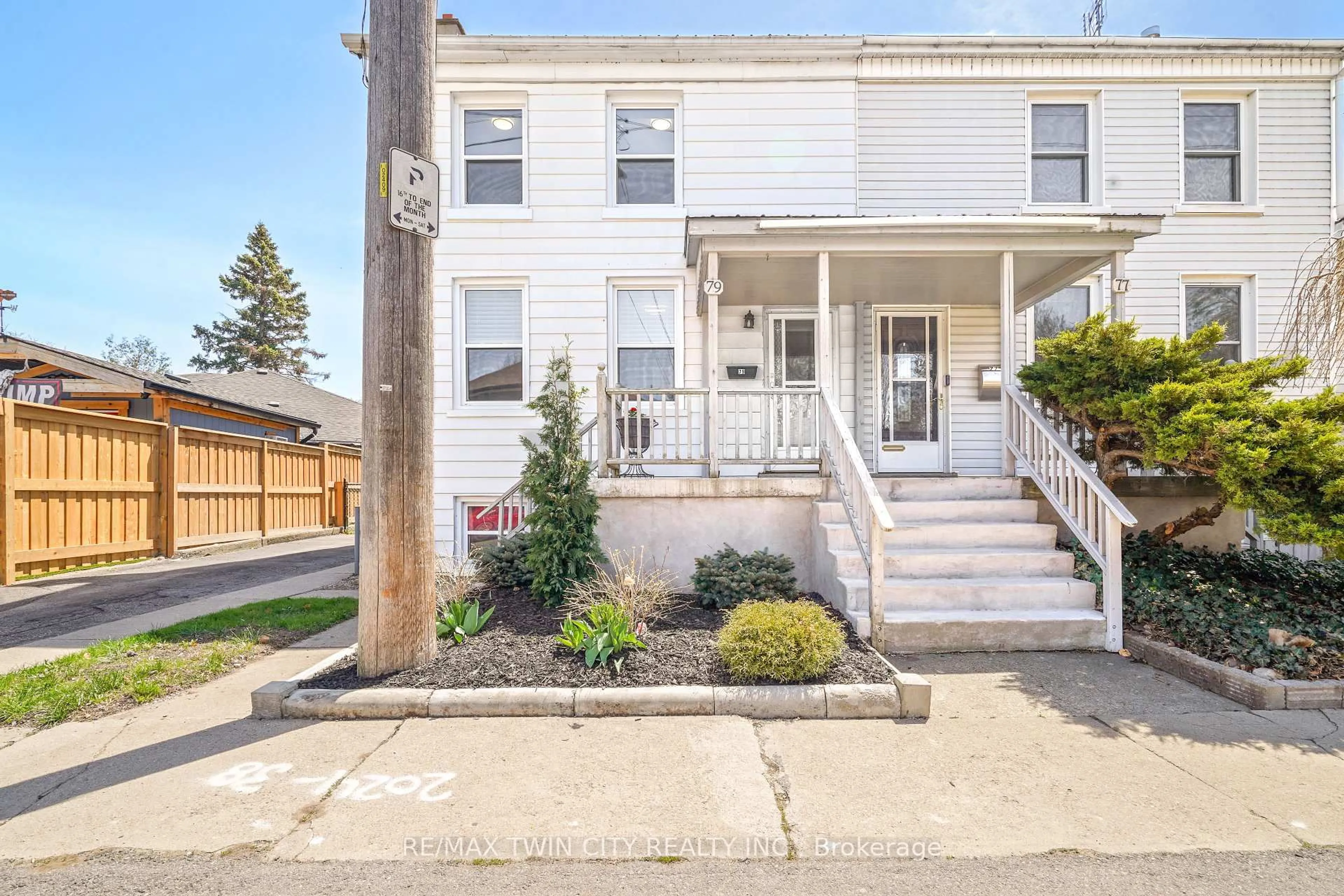 Unknown for 79 Palace St, Brantford Ontario N3T 3W8