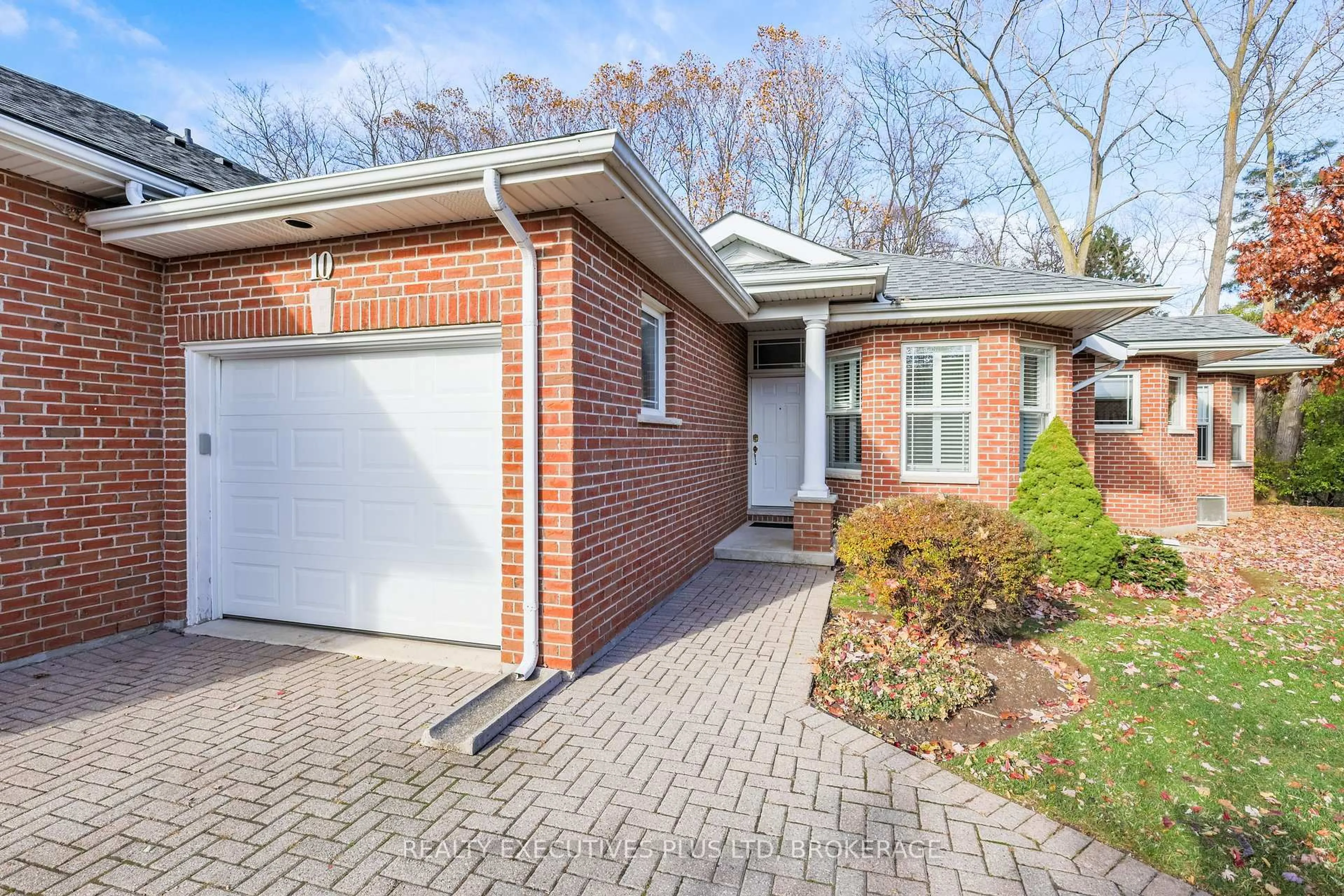 Home with brick exterior material, street for 3300 Montrose Rd #10, Niagara Falls Ontario L2H 3L9