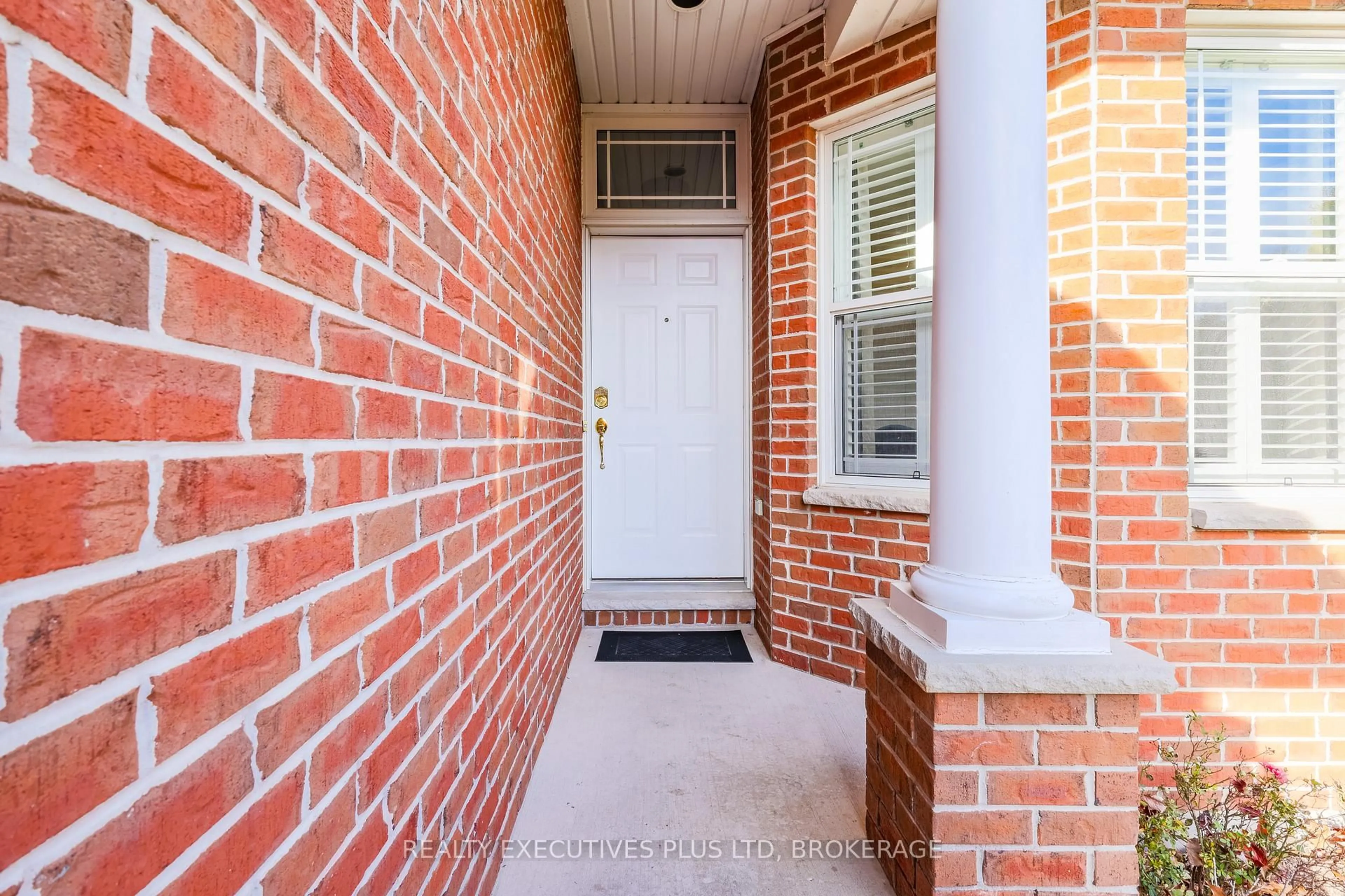 Home with brick exterior material, street for 3300 Montrose Rd #10, Niagara Falls Ontario L2H 3L9