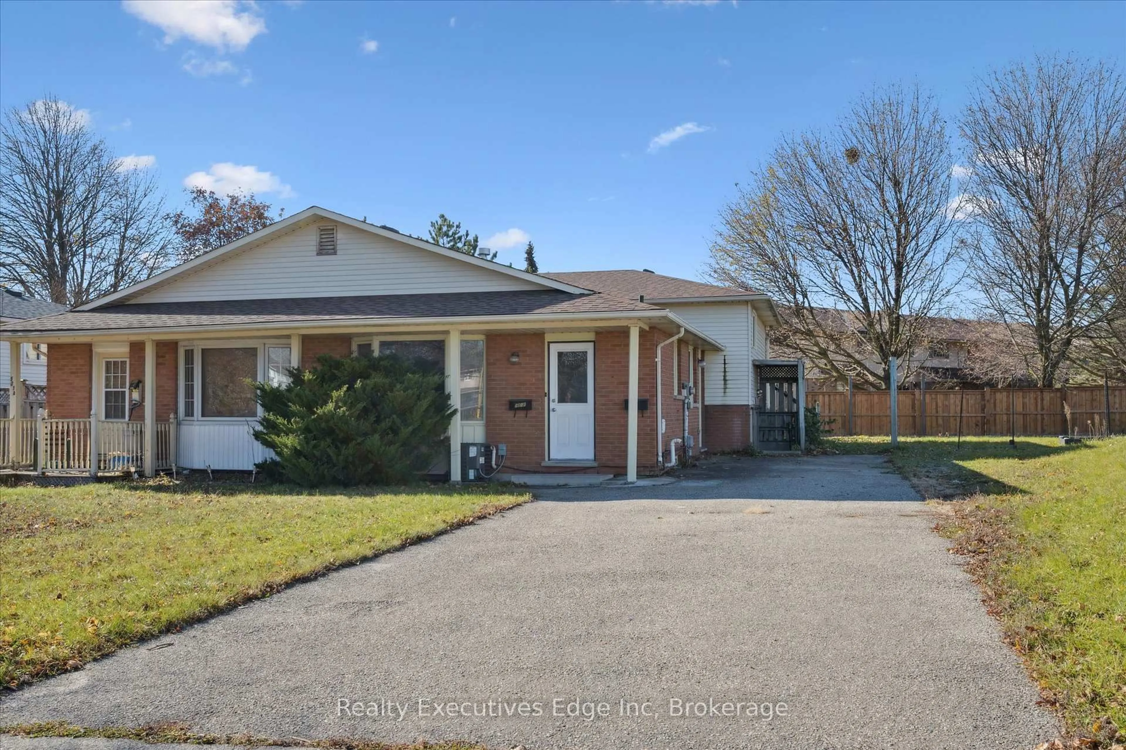 Unknown for 501 Kingscourt Dr #B, Waterloo Ontario N2K 2X9