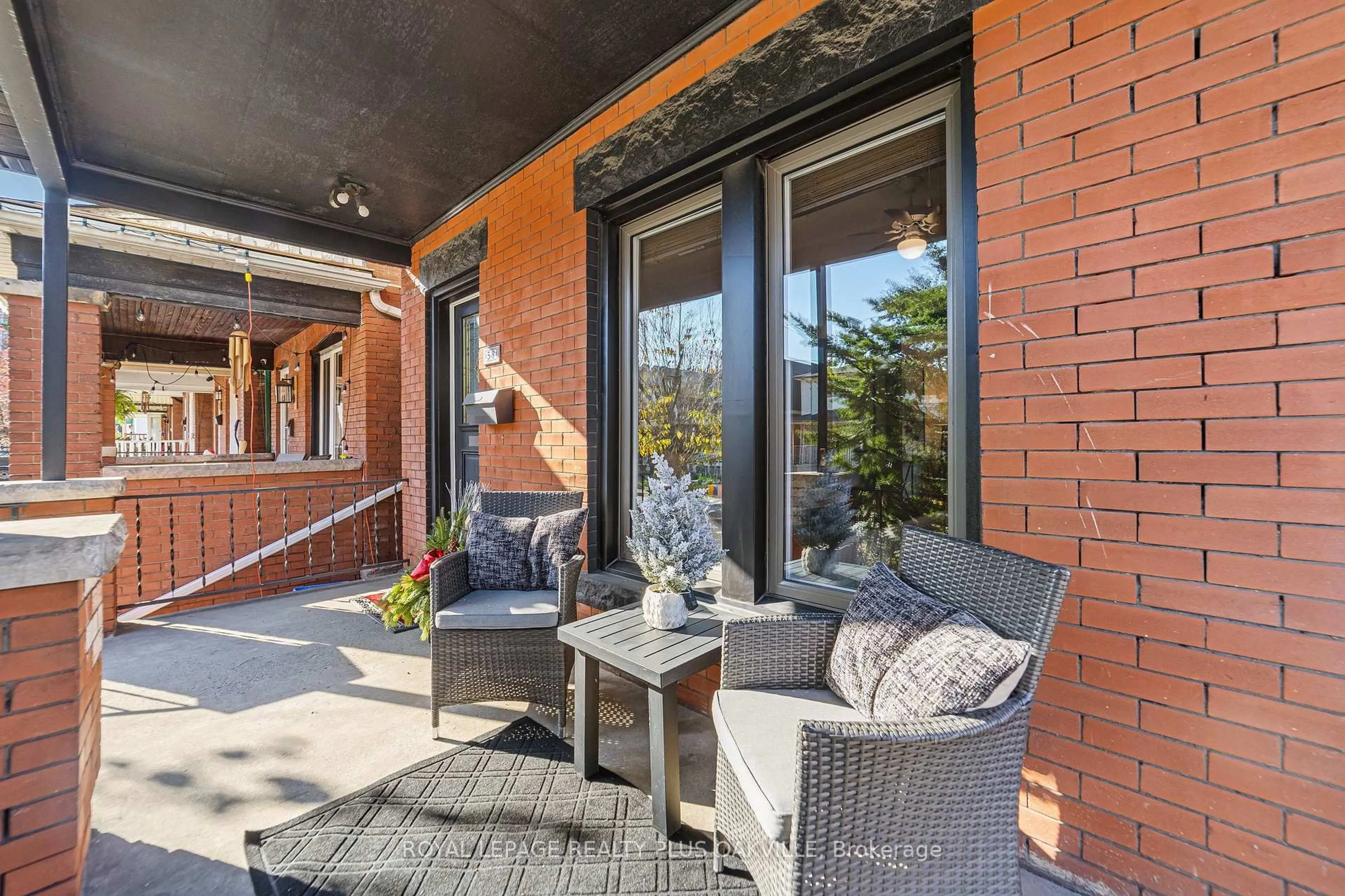 Patio, street for 58 Lorne Ave, Hamilton Ontario L8M 2X8