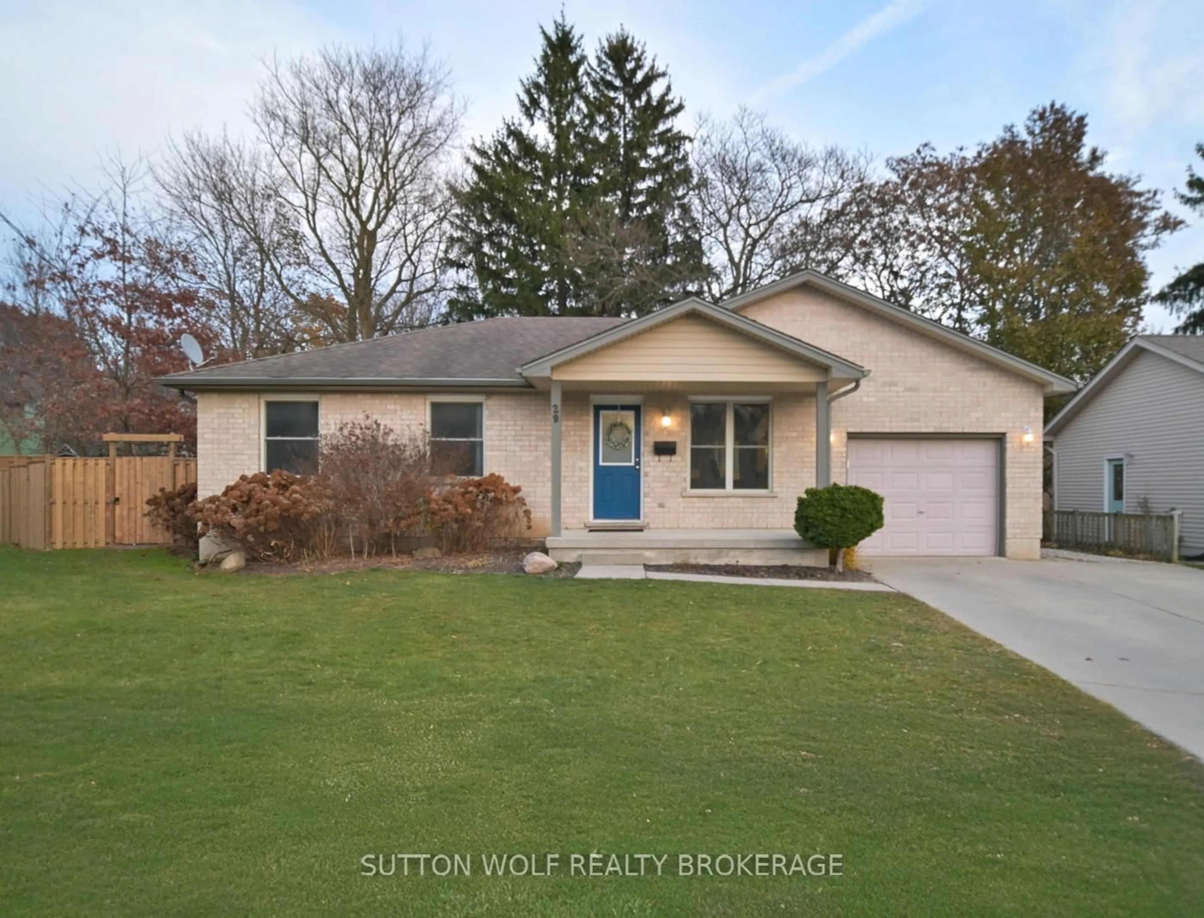 Home with brick exterior material, street for 29 Pittao Pl, Strathroy-Caradoc Ontario N7G 4E7