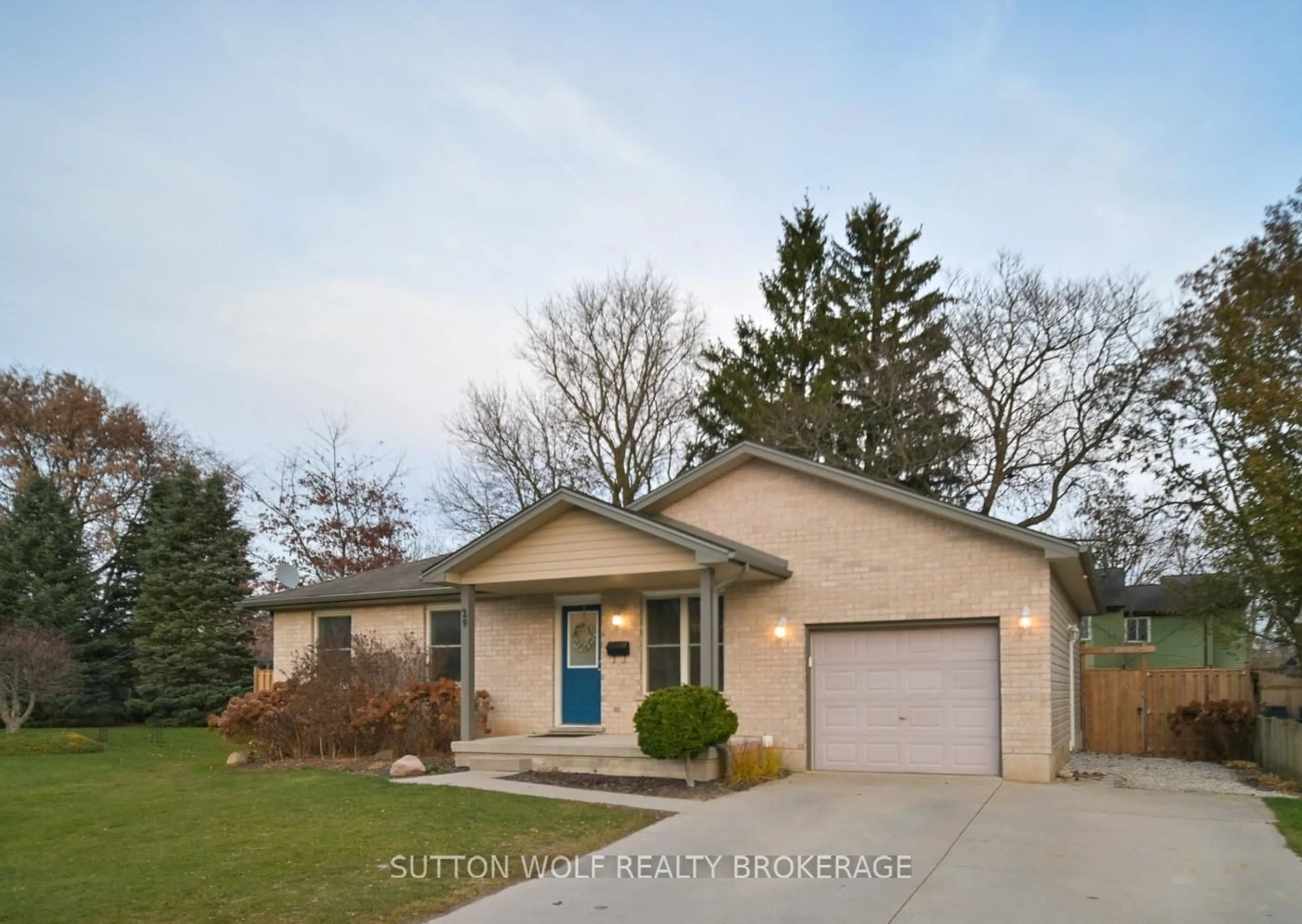 Home with brick exterior material, street for 29 Pittao Pl, Strathroy-Caradoc Ontario N7G 4E7